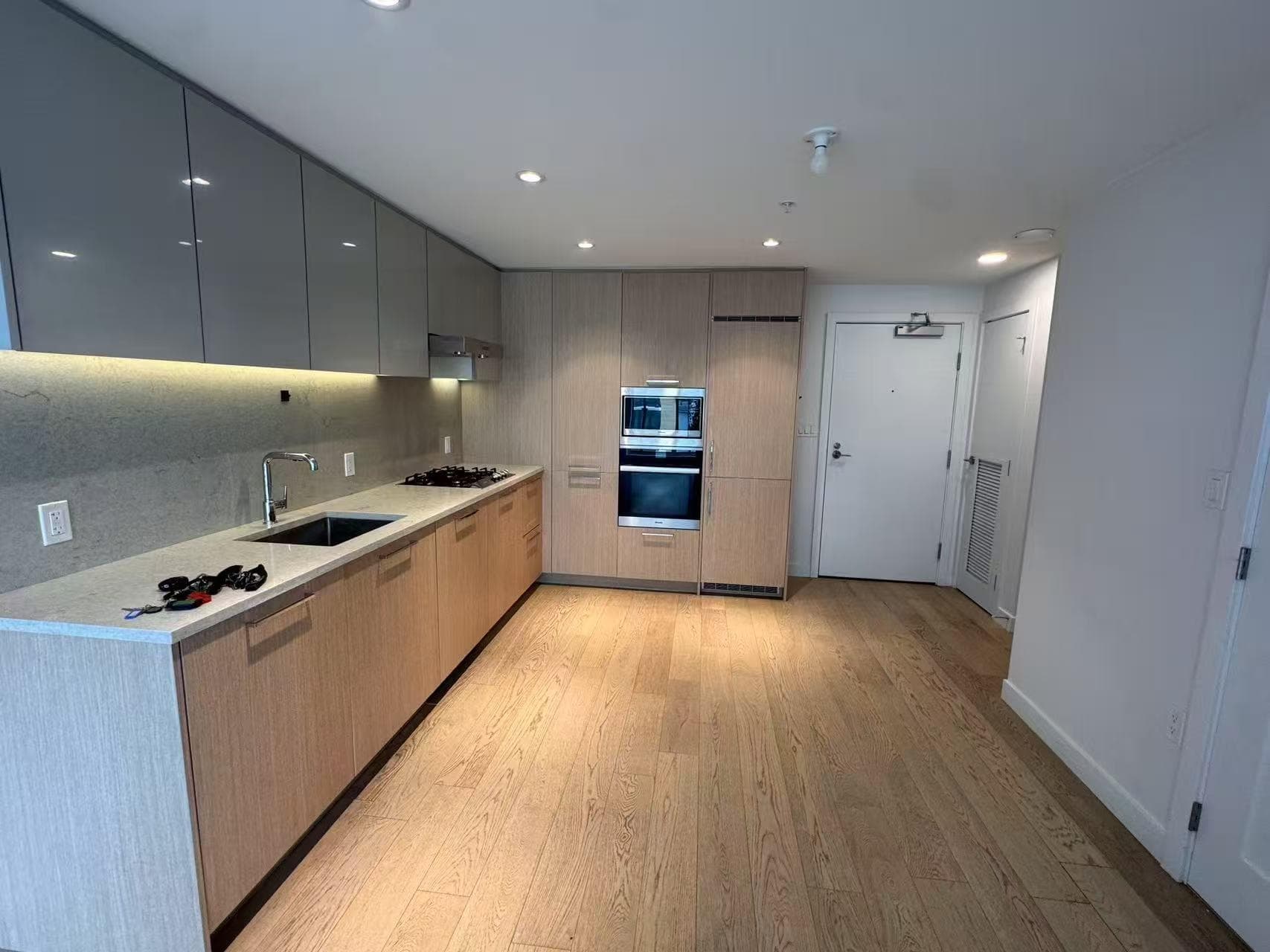 8155 Capstan Way, Richmond, V6X 0V3 — photo 2