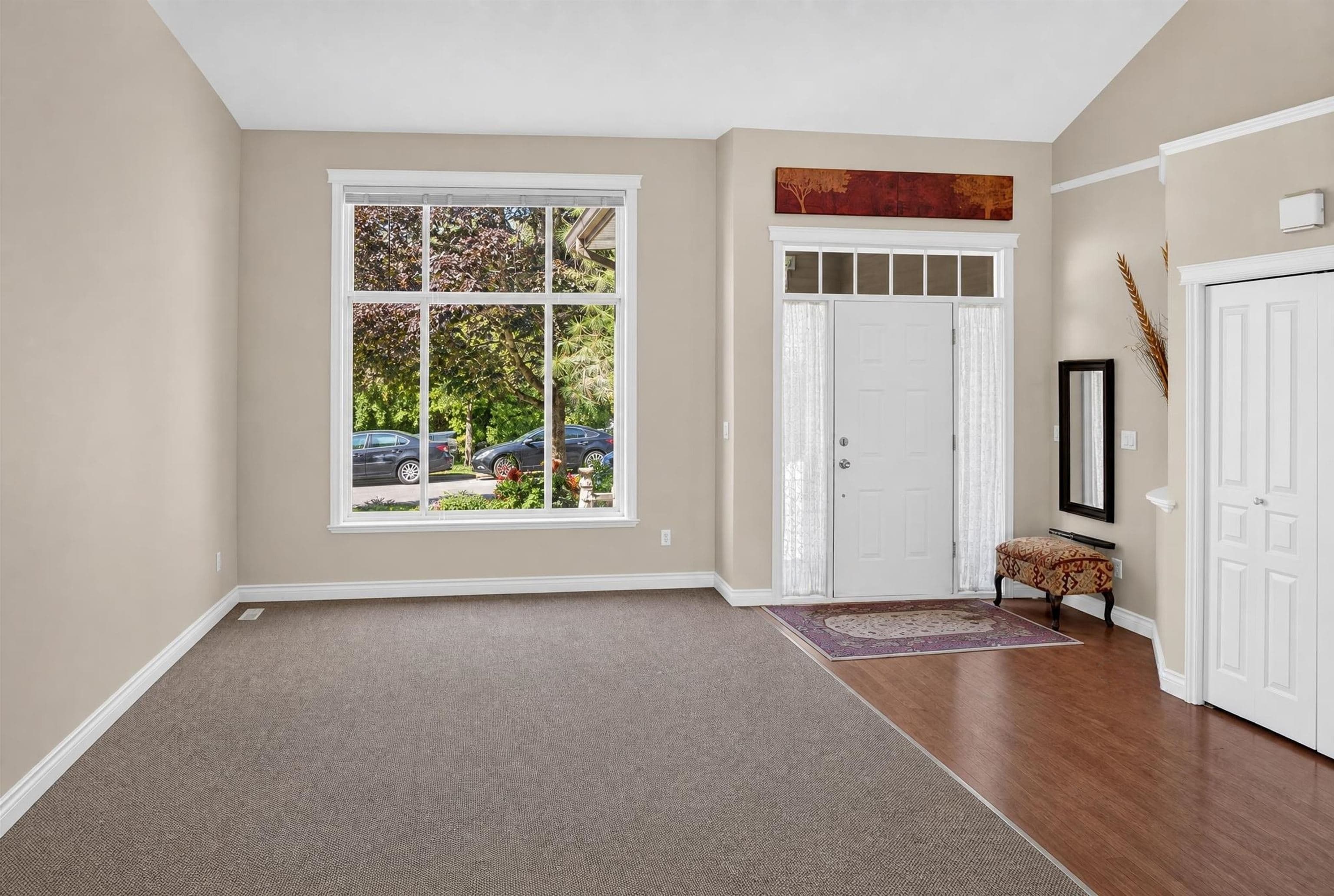 5818 167a Street, Surrey, V3S 9T2 — photo 3