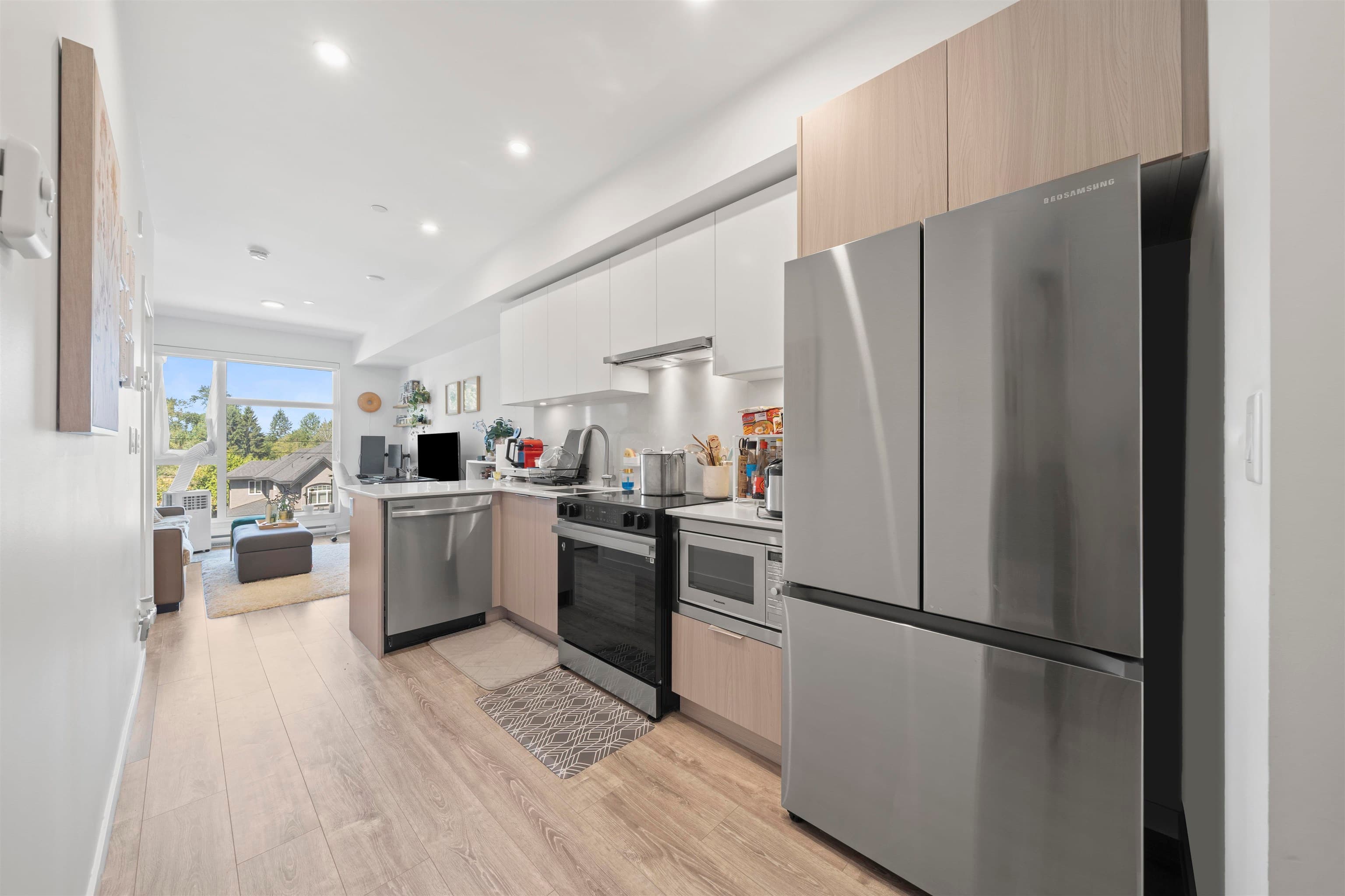 305 - 10828 139a Street, Surrey, V3R 0H3 — photo 3