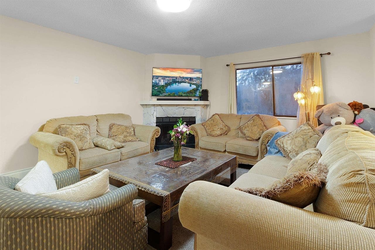 202 - 7064 133b Street, Surrey, V3W 7Z2 — photo 2