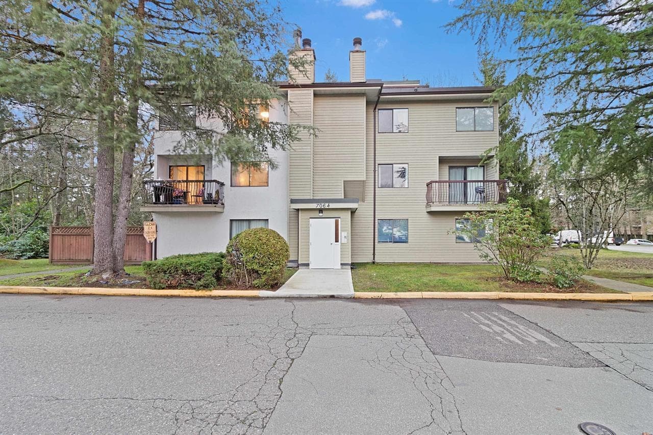 202 - 7064 133b Street, Surrey