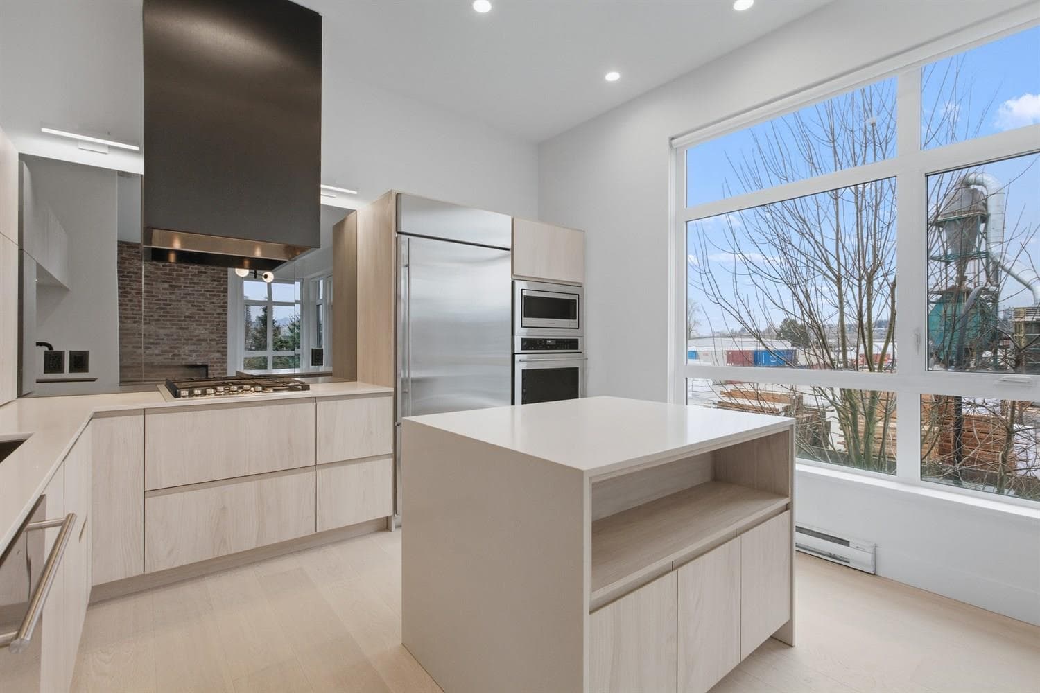 205 - 300 Salter Street, New Westminster, V3M 0L9 — photo 3
