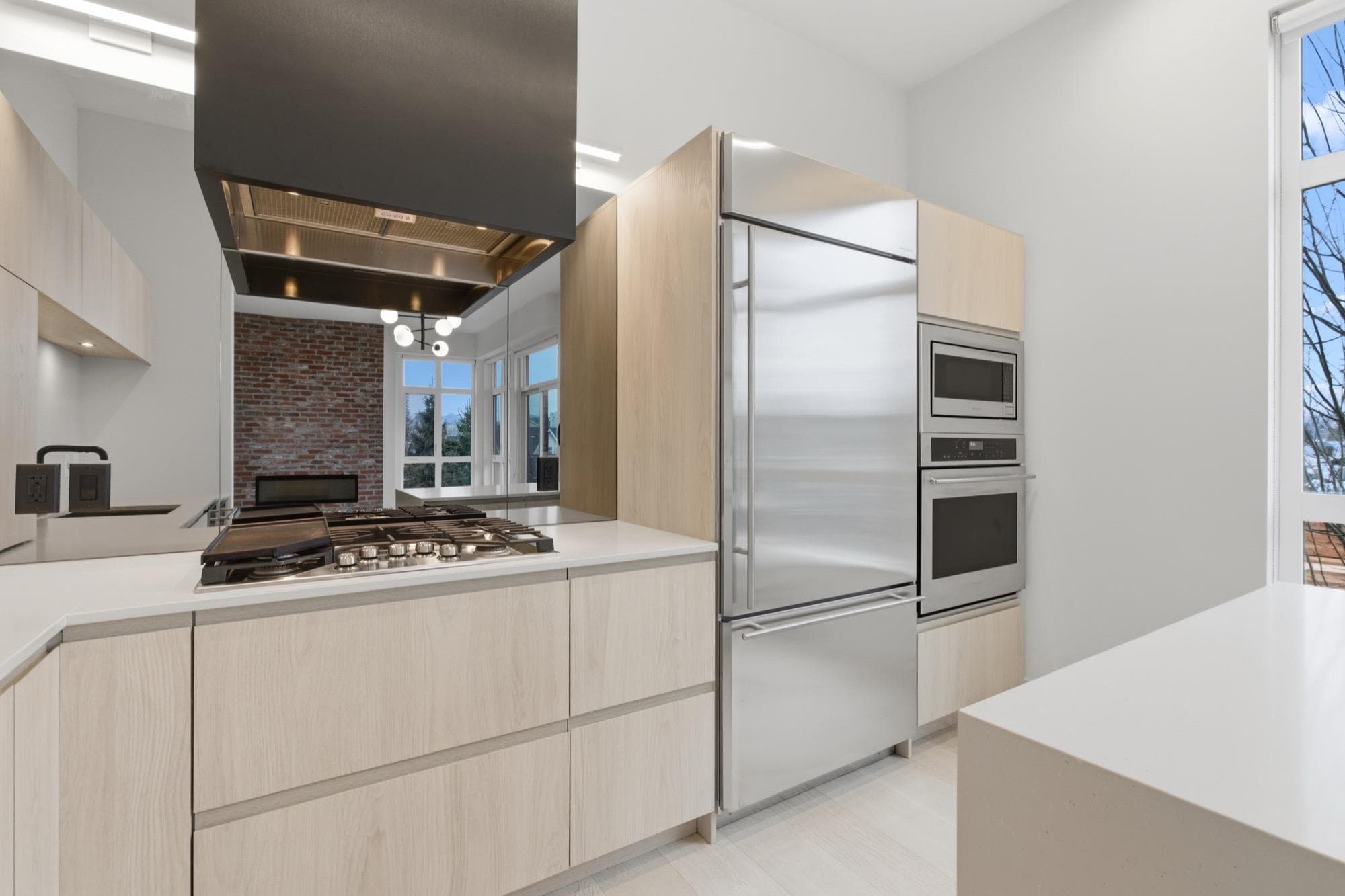 205 - 300 Salter Street, New Westminster, V3M 0L9 — photo 4