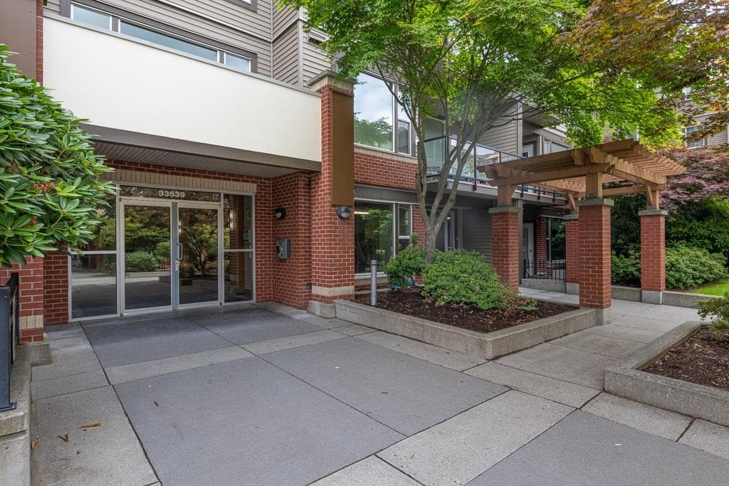 114 - 33539 Holland Avenue, Abbotsford, V2S 0C6 — photo 3