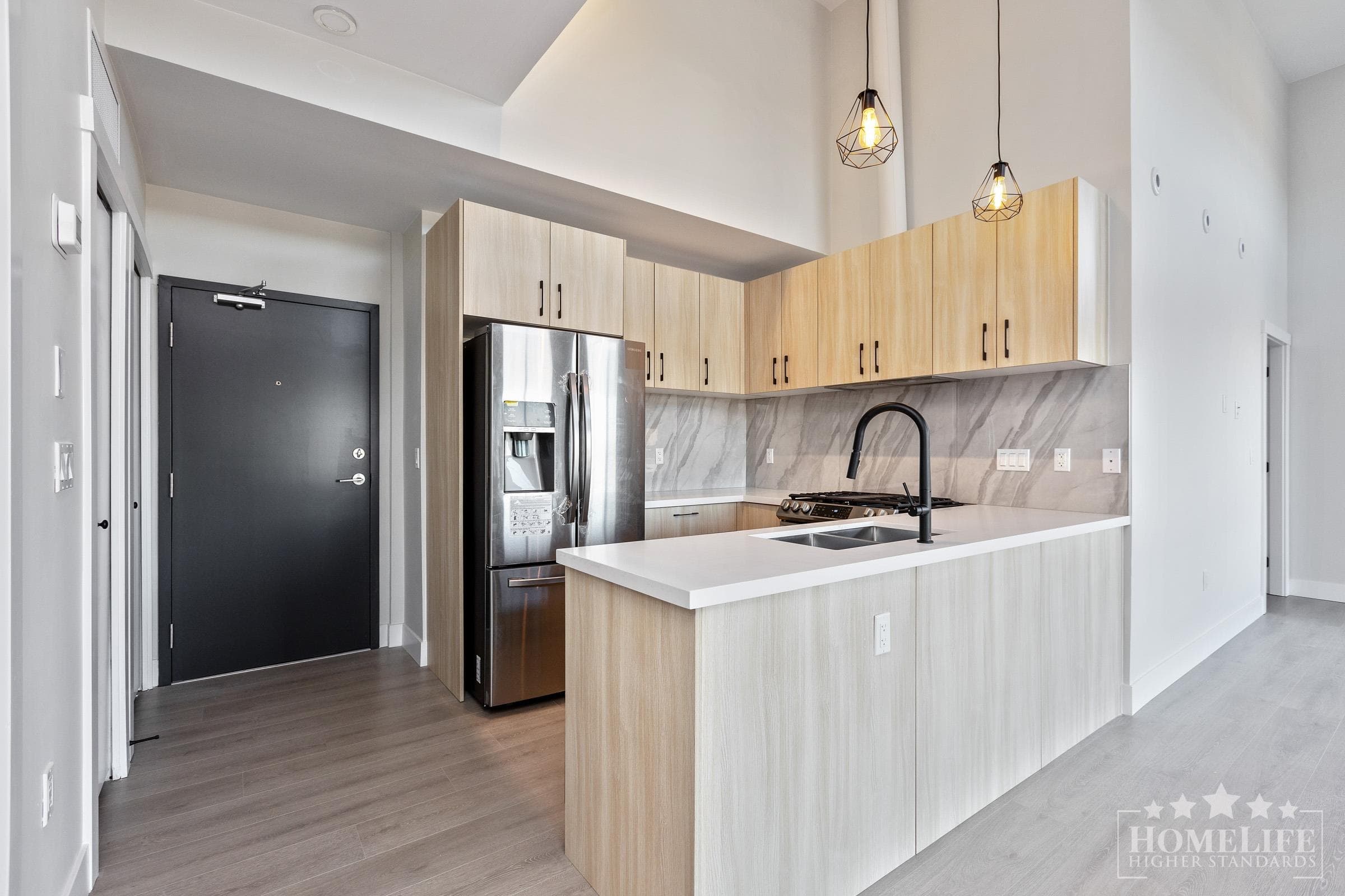 208 - 14858 60 Avenue, Surrey