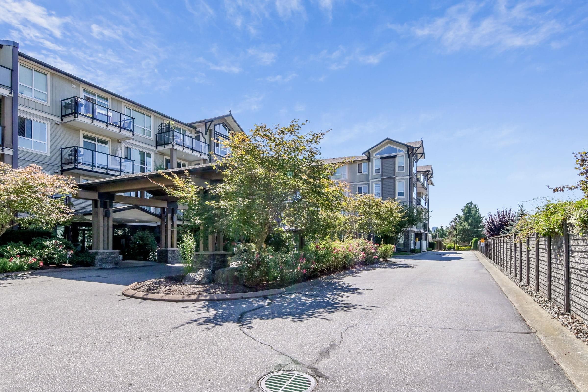110 - 32729 Garibaldi Drive, Abbotsford, V2T 0A6 — photo 2