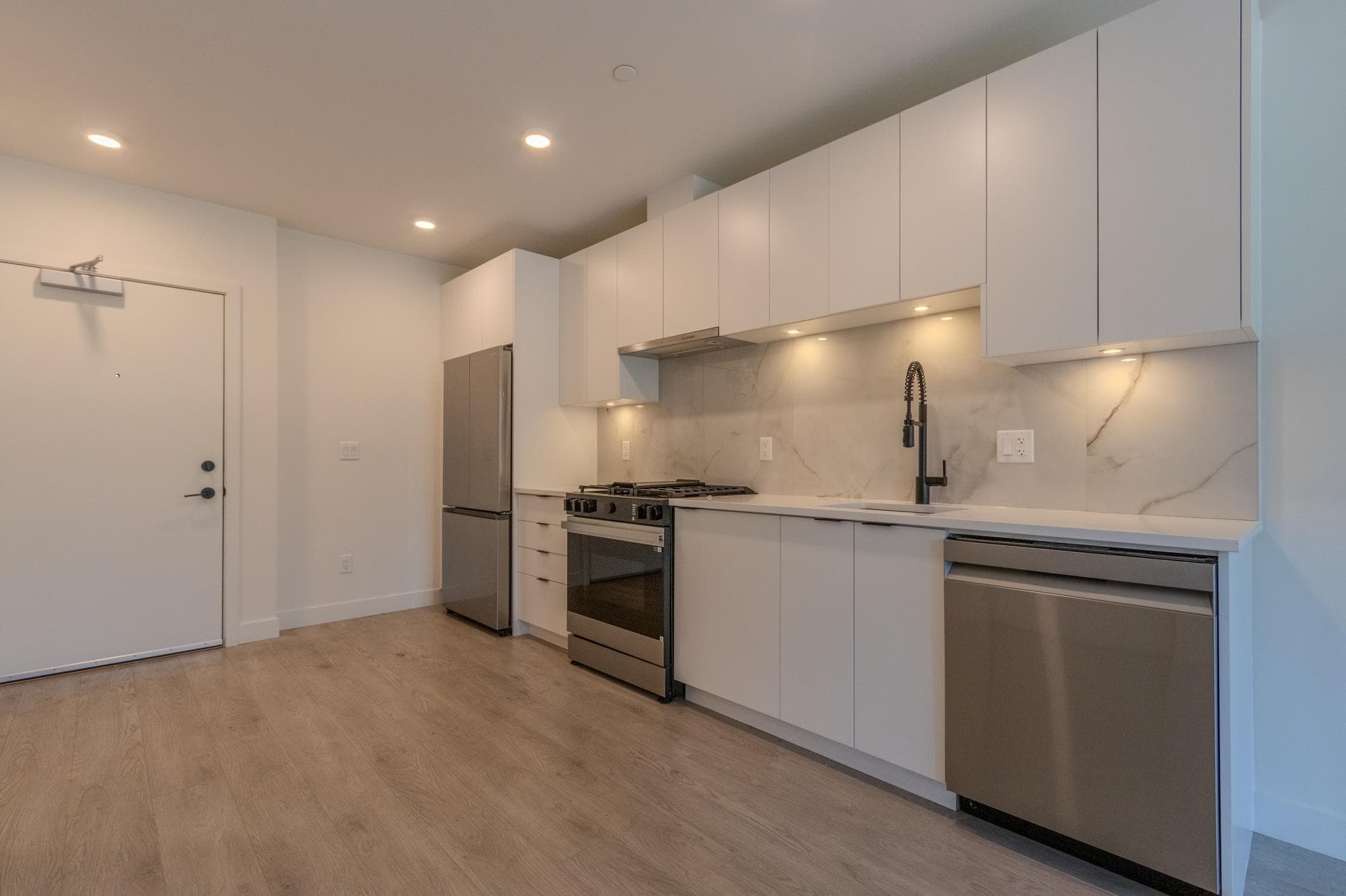 206 - 13238 105 Avenue, Surrey, V3T 0W1 — photo 5