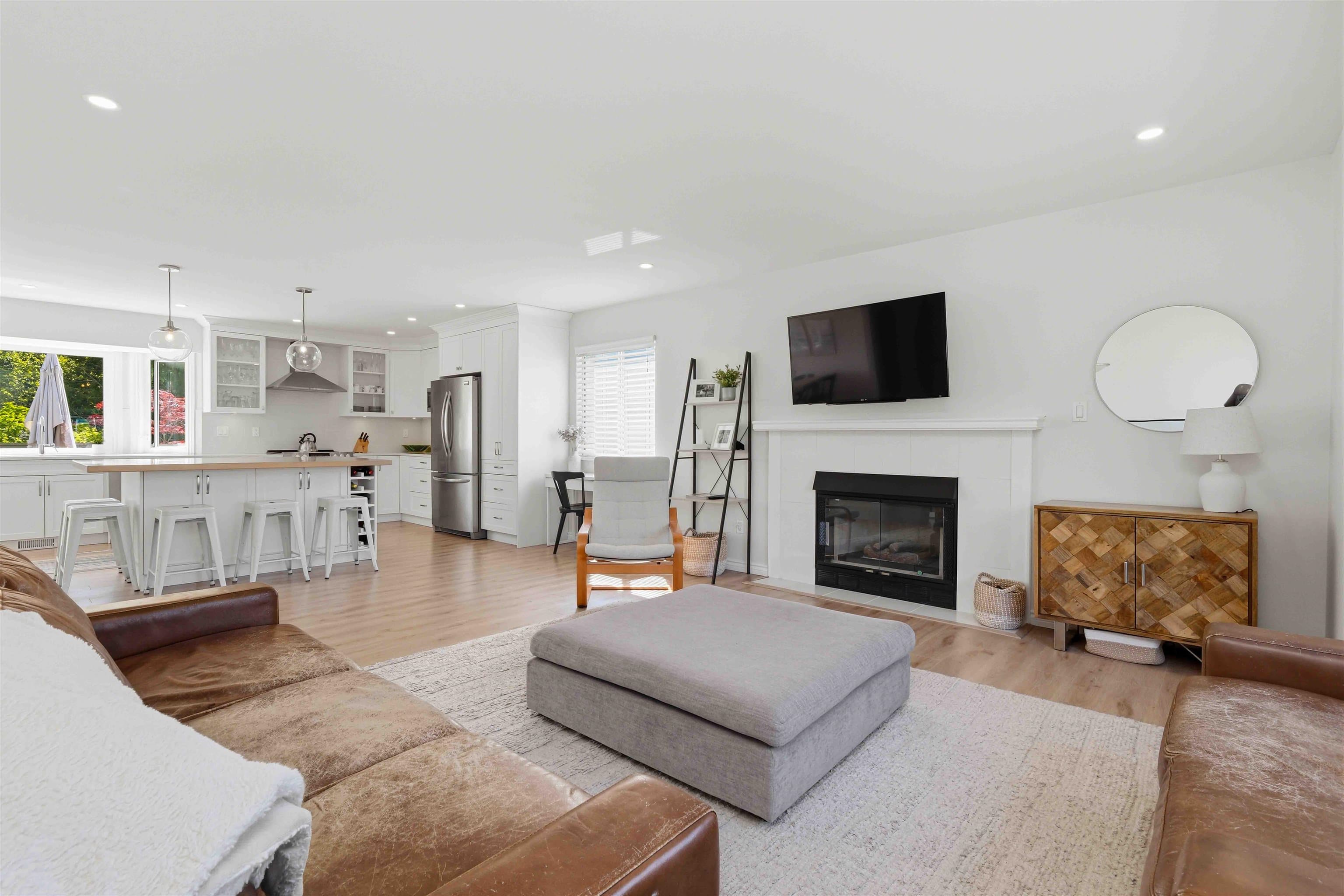 16162 8a Avenue, Surrey, V4A 8W7 — photo 4