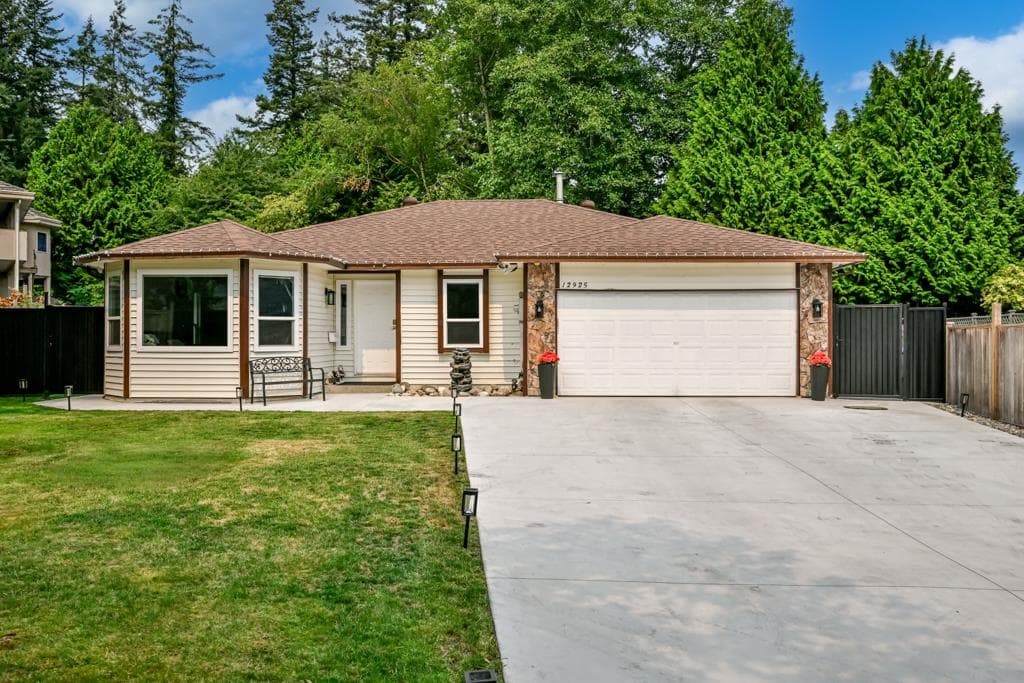12925 65 Avenue, Surrey