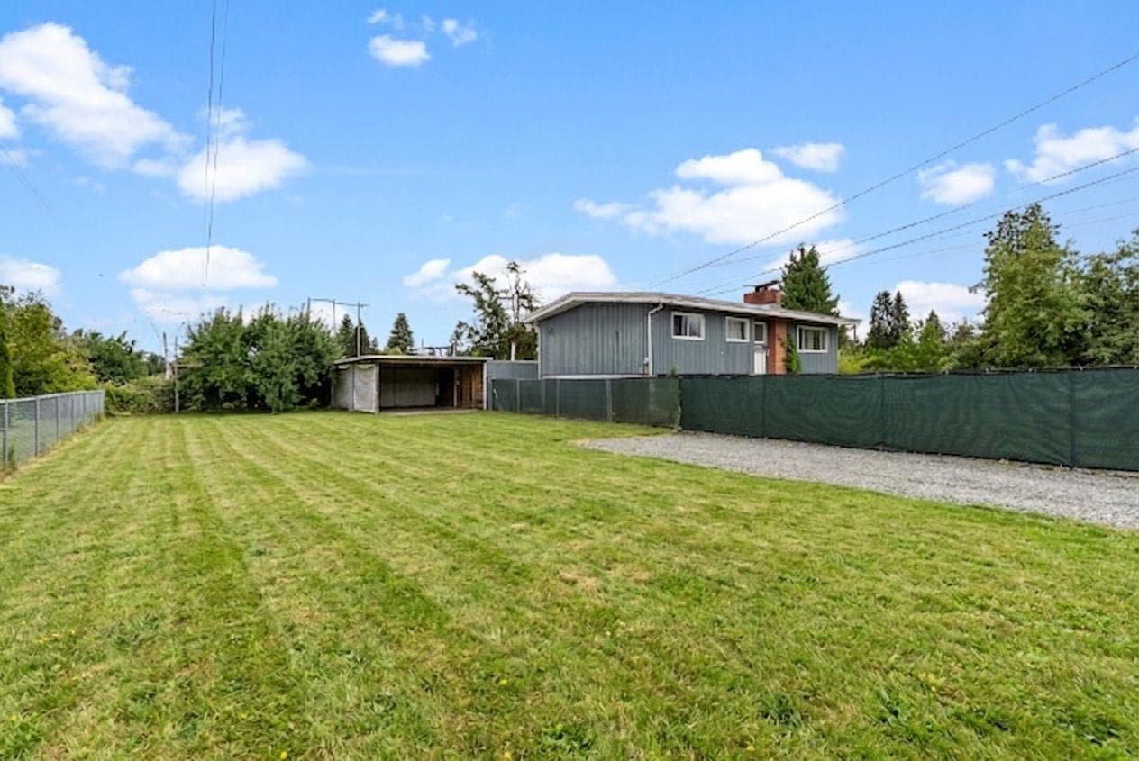14042 110 Avenue, Surrey, V3R 1Z2 — photo 5