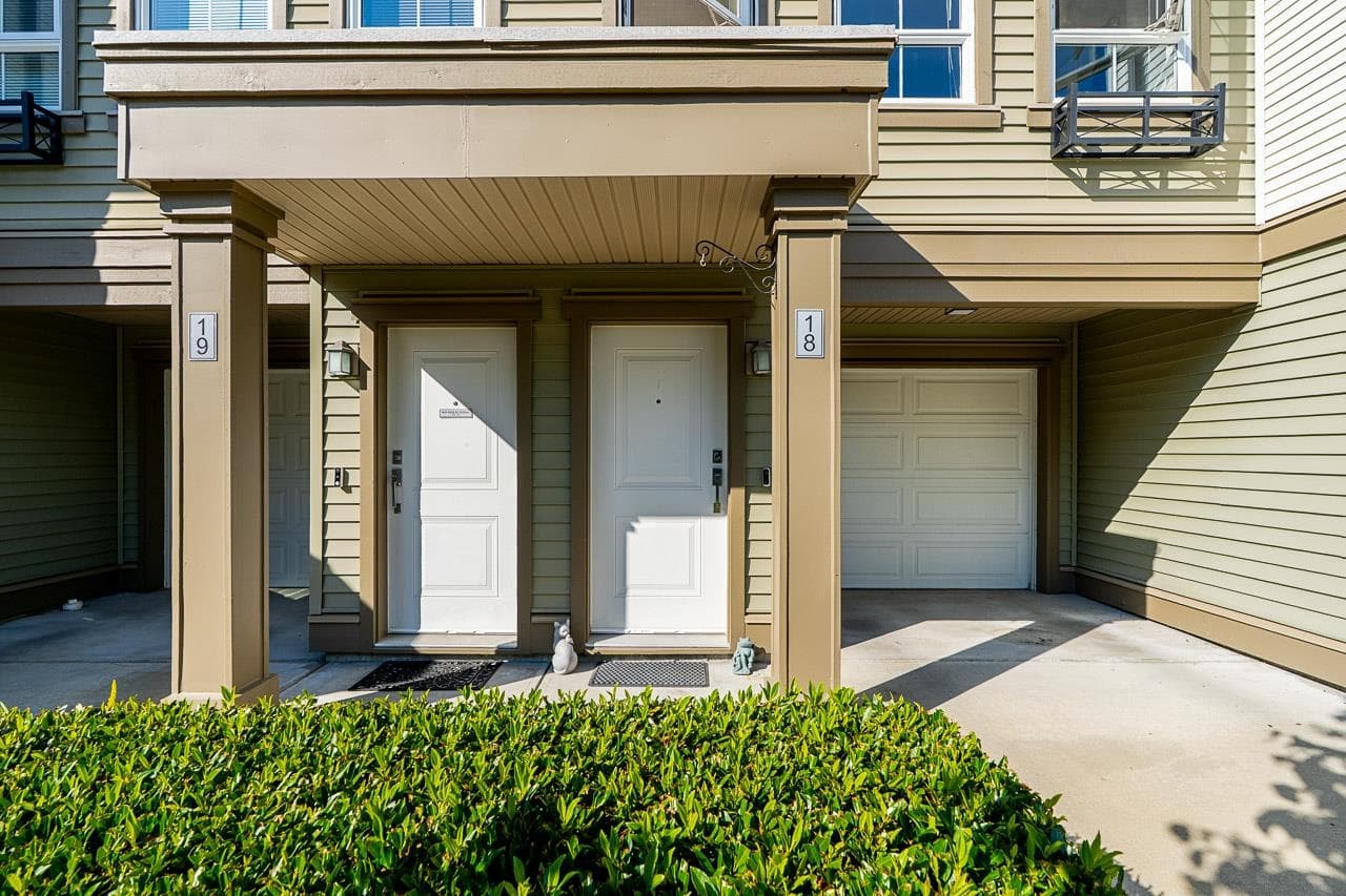 18 - 19505 68a Avenue, Surrey, V4N 6K3 — photo 5