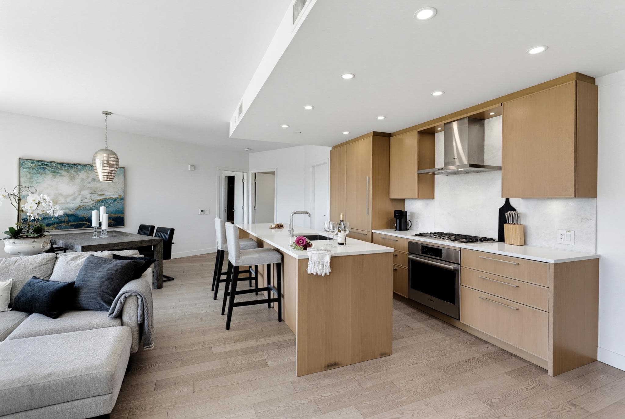 409 - 3220 Connaught Crescent, North Vancouver, V7R 0A5 — photo 5