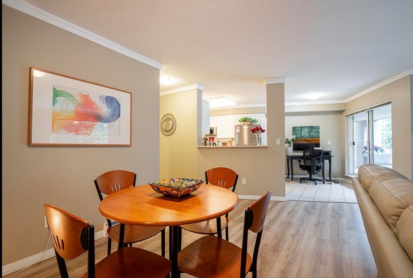 210 - 15150 29 A Avenue, Surrey, V4P 3B1 — photo 3