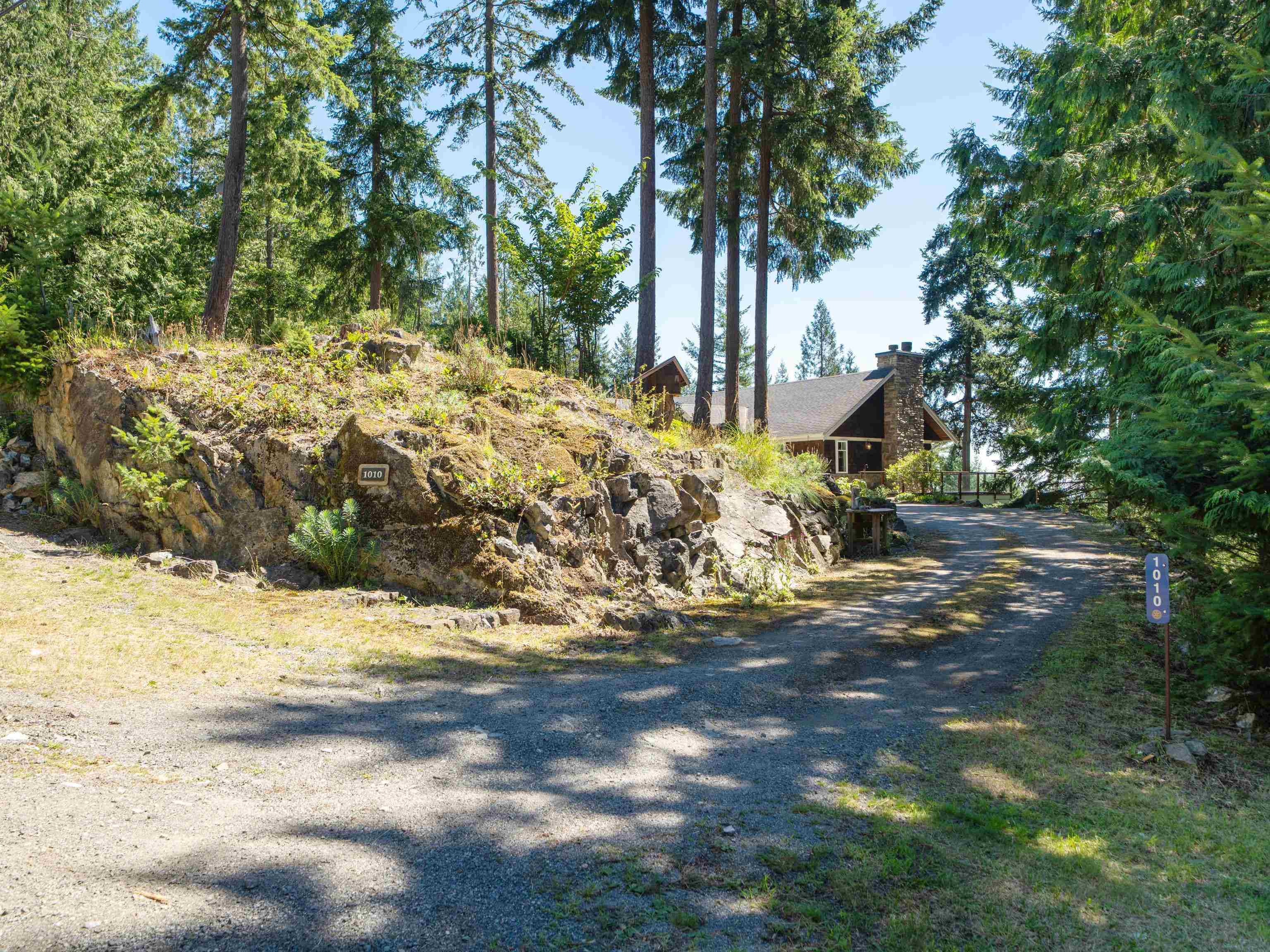 1010 Cowan Point Drive, Bowen Island, V0N 1G2 — photo 2
