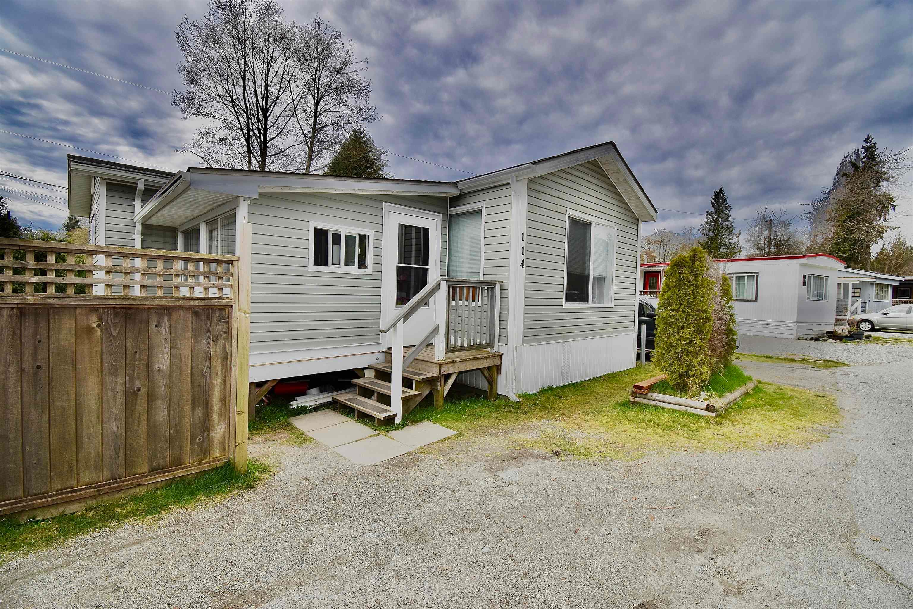 114 - 1413 Sunshine Coast Highway, Gibsons, V0N 1V5 — photo 2