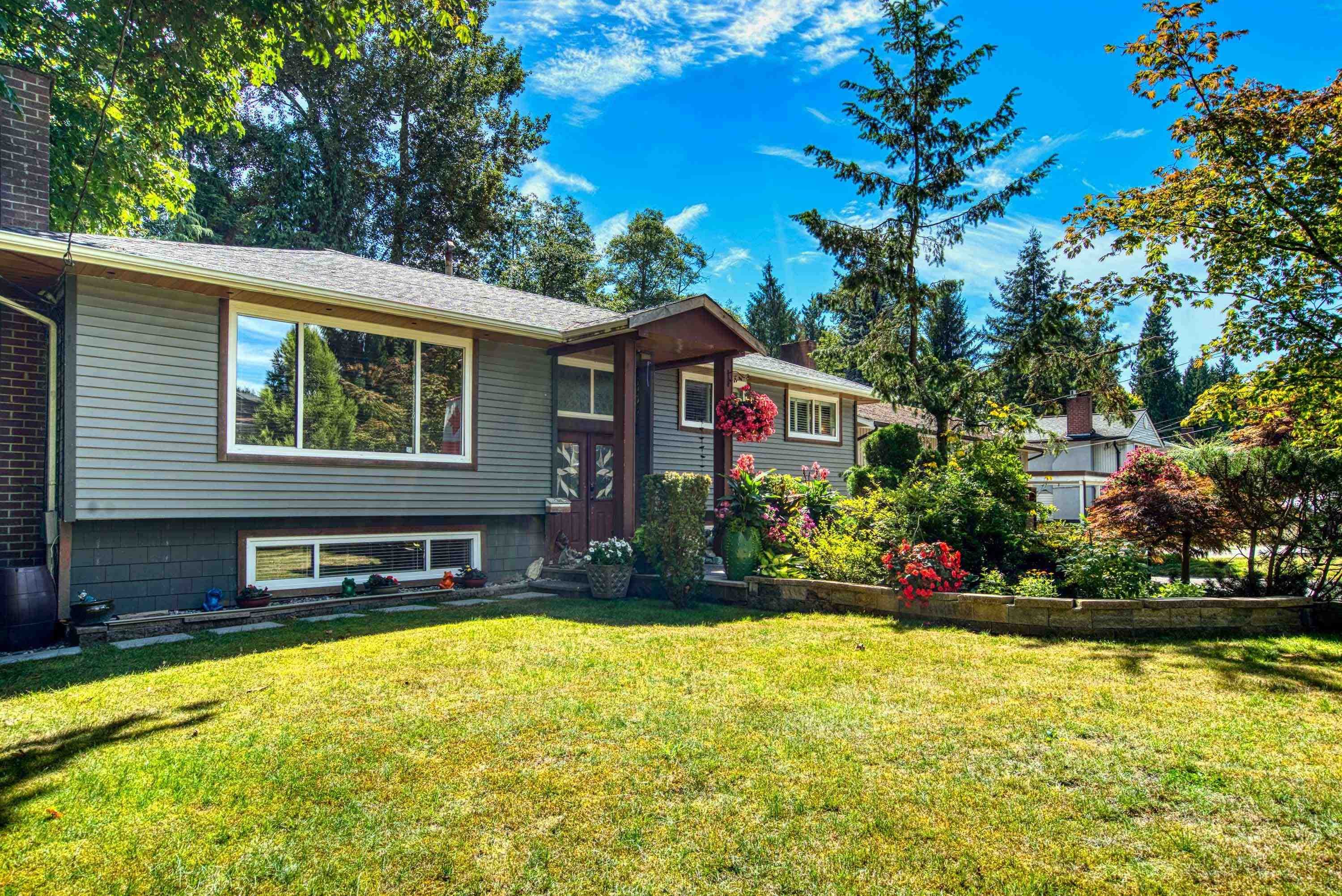 517 Ailsa Avenue, Port Moody, V3H 1A5 — photo 1