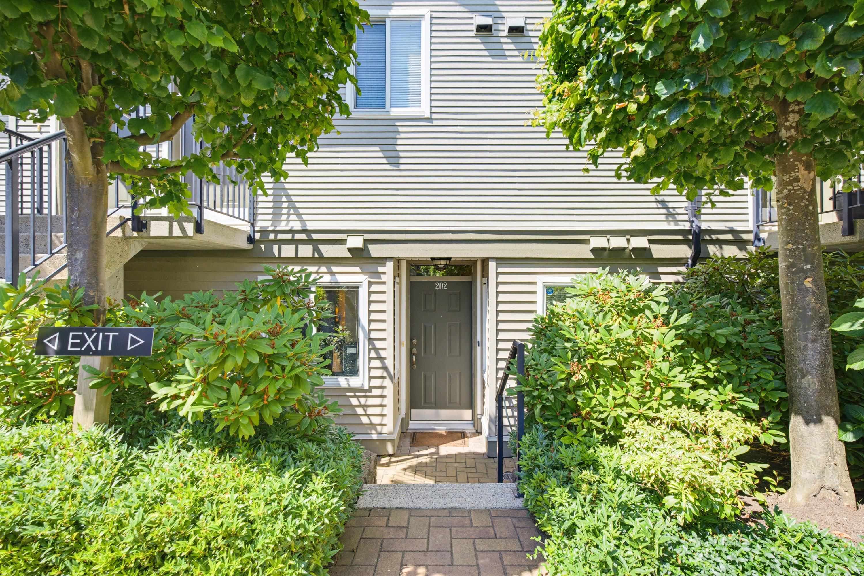 202 - 4238 Albert Street, Burnaby, V5C 6T1 — photo 3