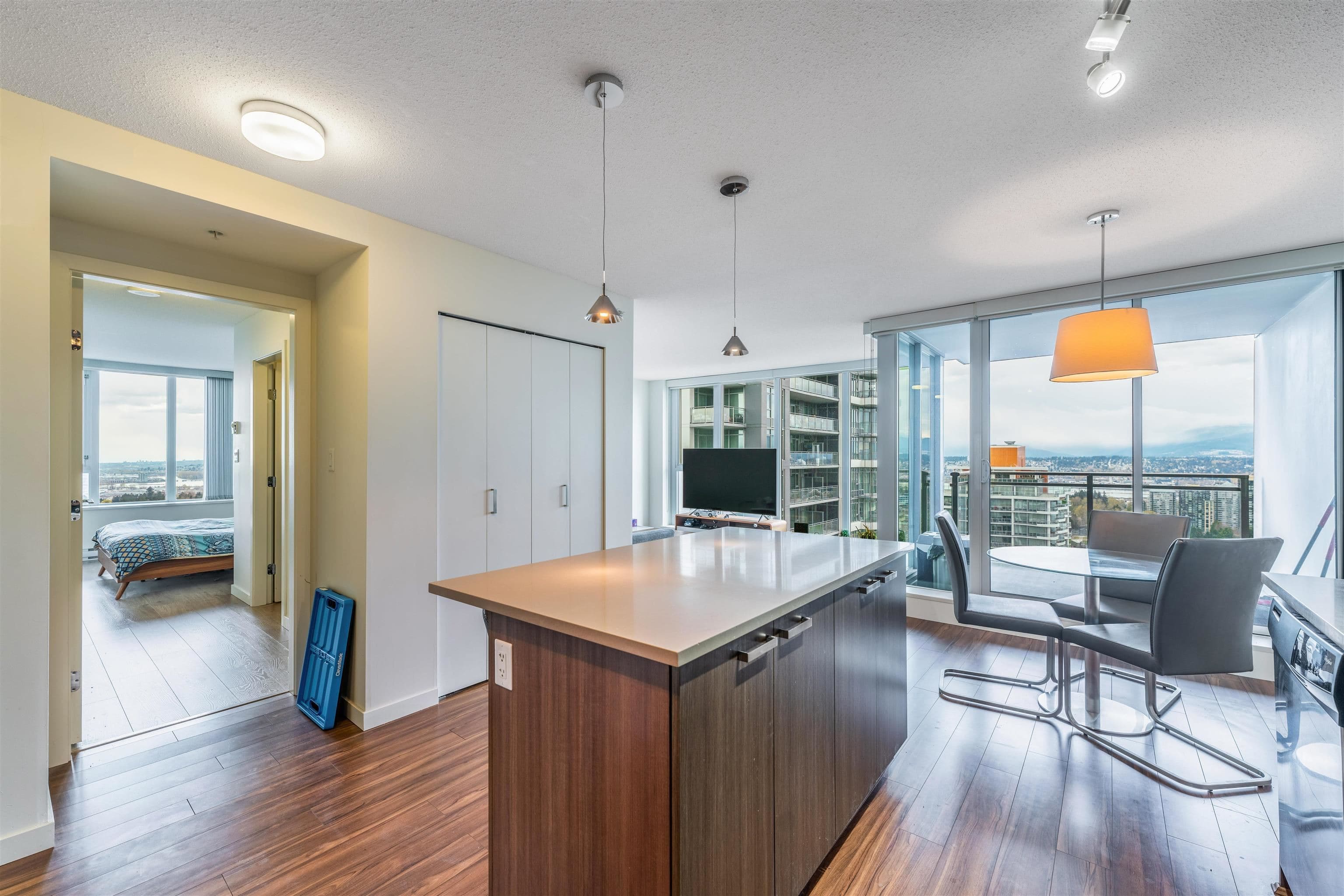 3502 - 13325 102a Avenue, Surrey, V3T 0J5 — photo 2