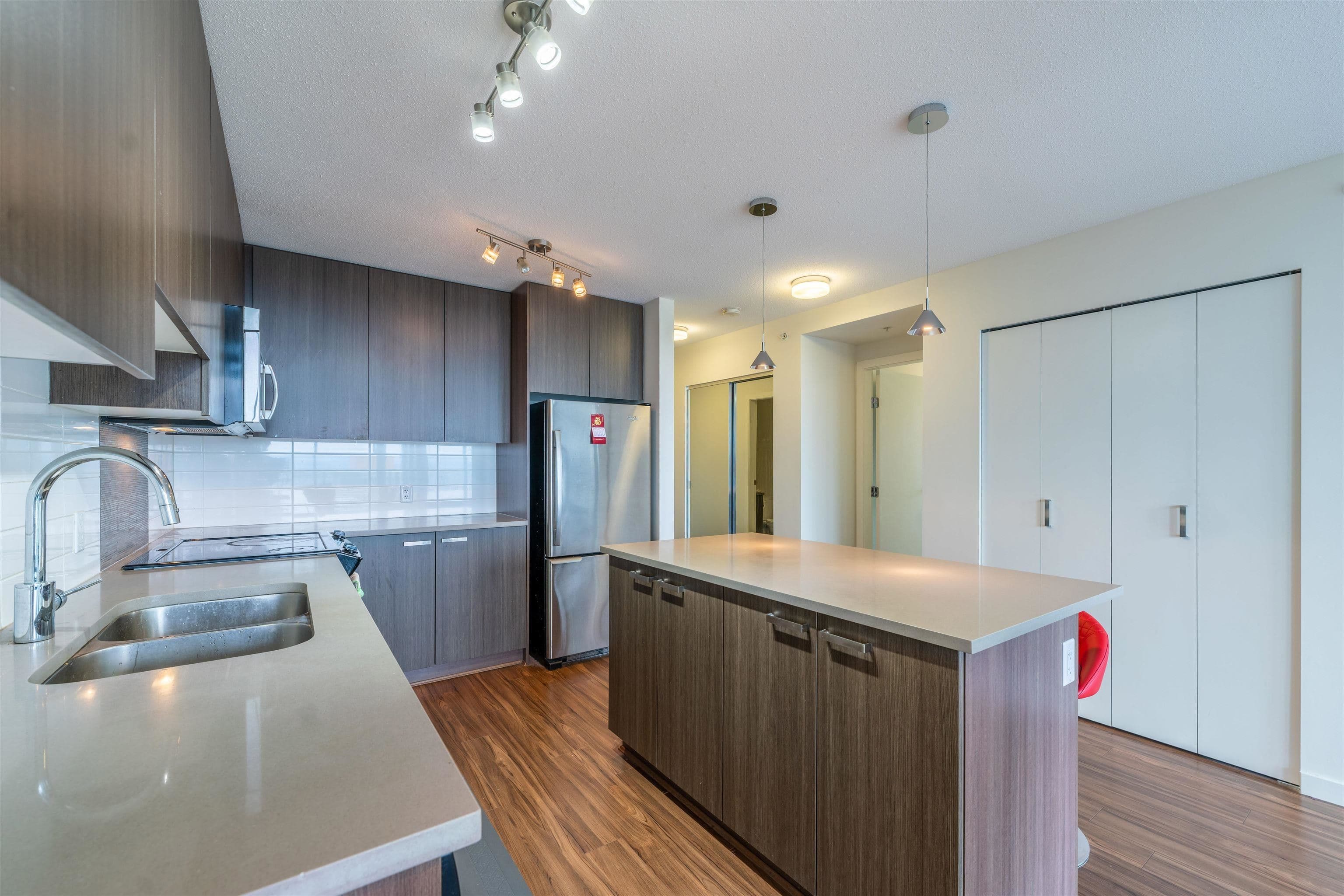 3502 - 13325 102a Avenue, Surrey, V3T 0J5 — photo 4
