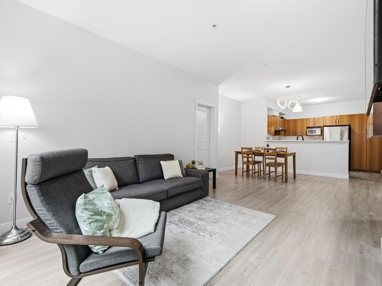 32 - 9229 University Crescent, Burnaby, V5A 4Z2 — photo 4