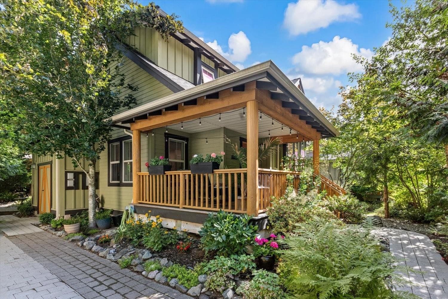 1845 Mossy Green Way, Lindell Beach, V2R 0E1 — photo 1