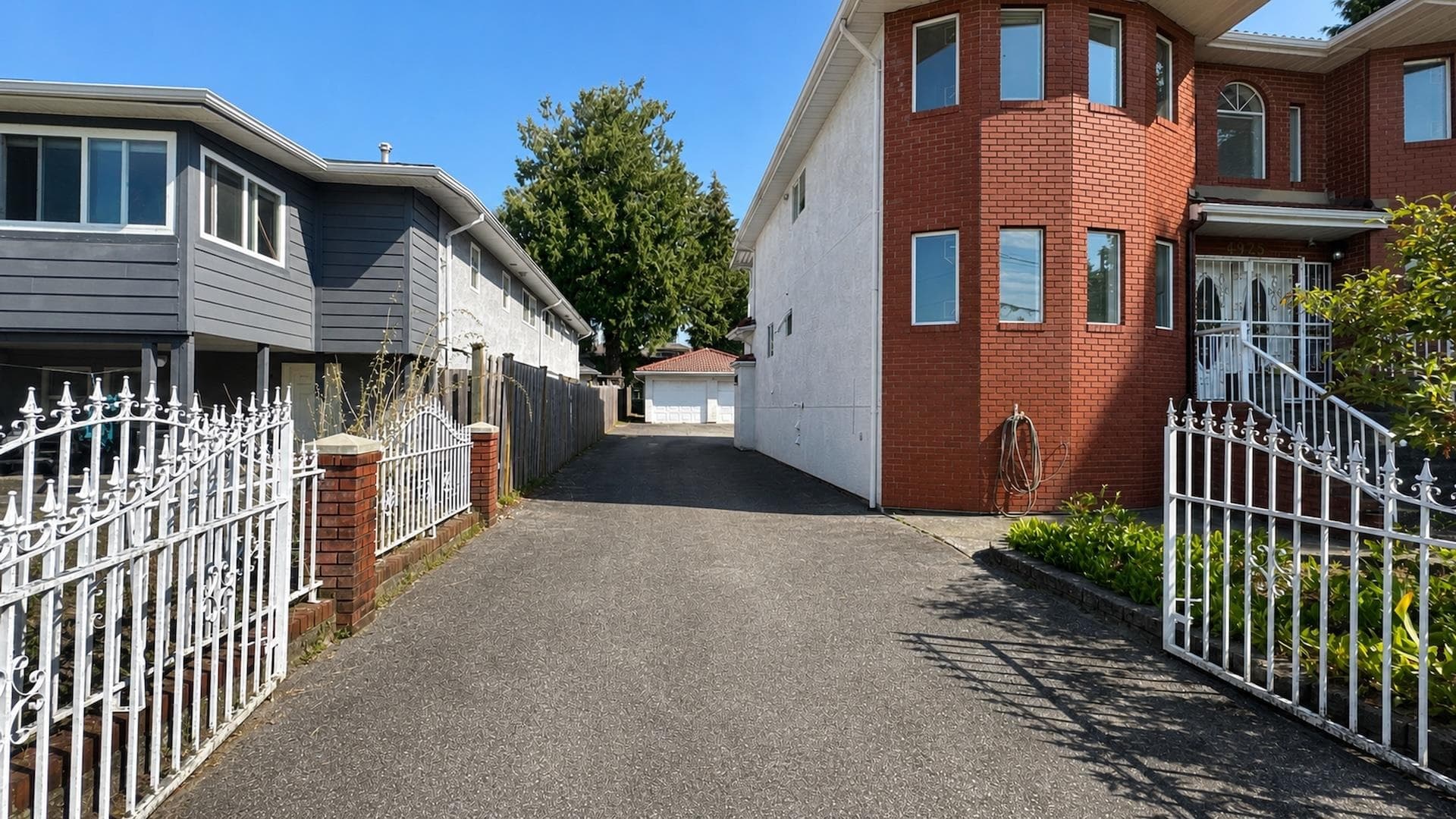 4925 Sidley Street, Burnaby, V5J 1T6 — photo 2