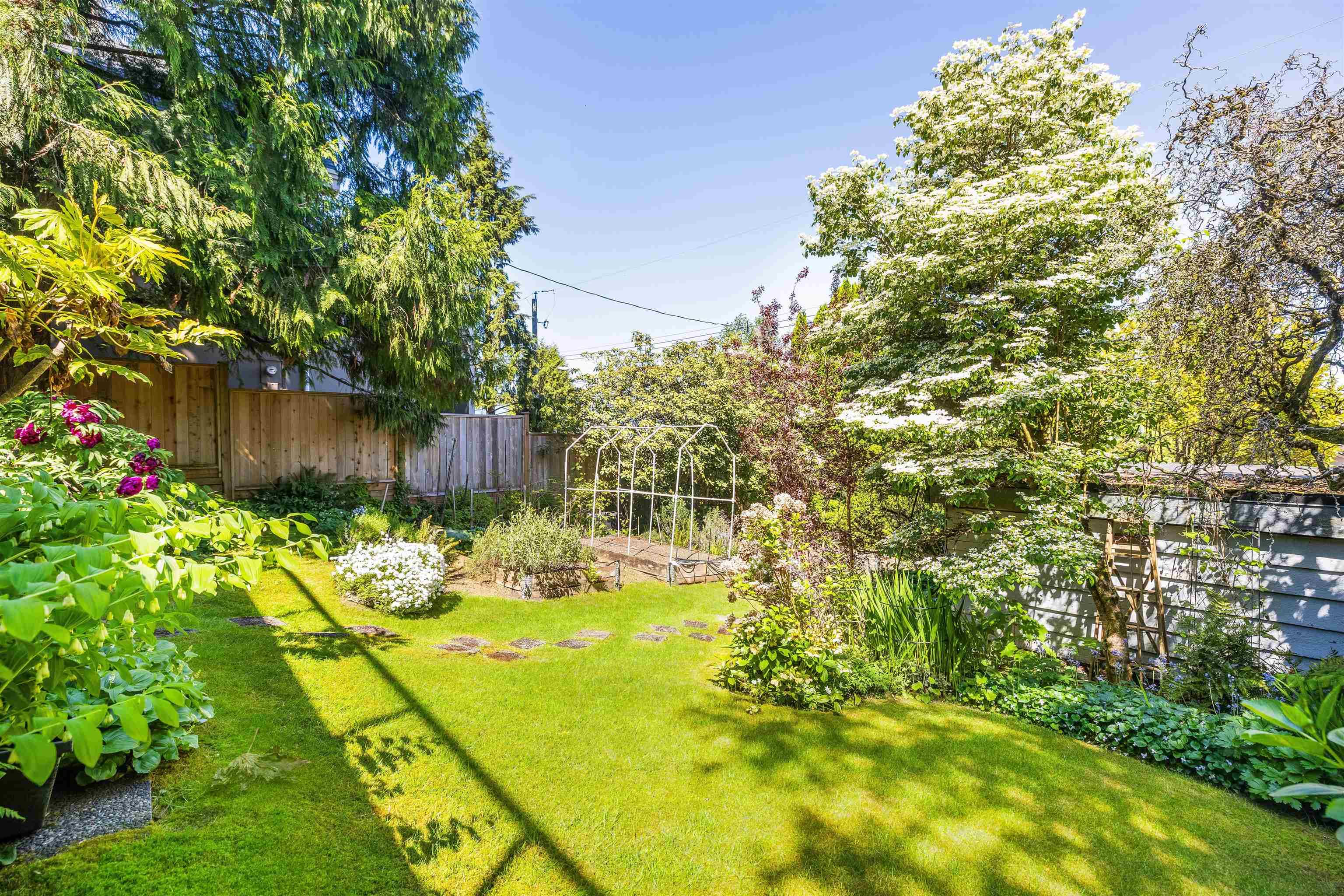 4888 Narvaez Drive, Vancouver, V6L 2J2 — photo 4