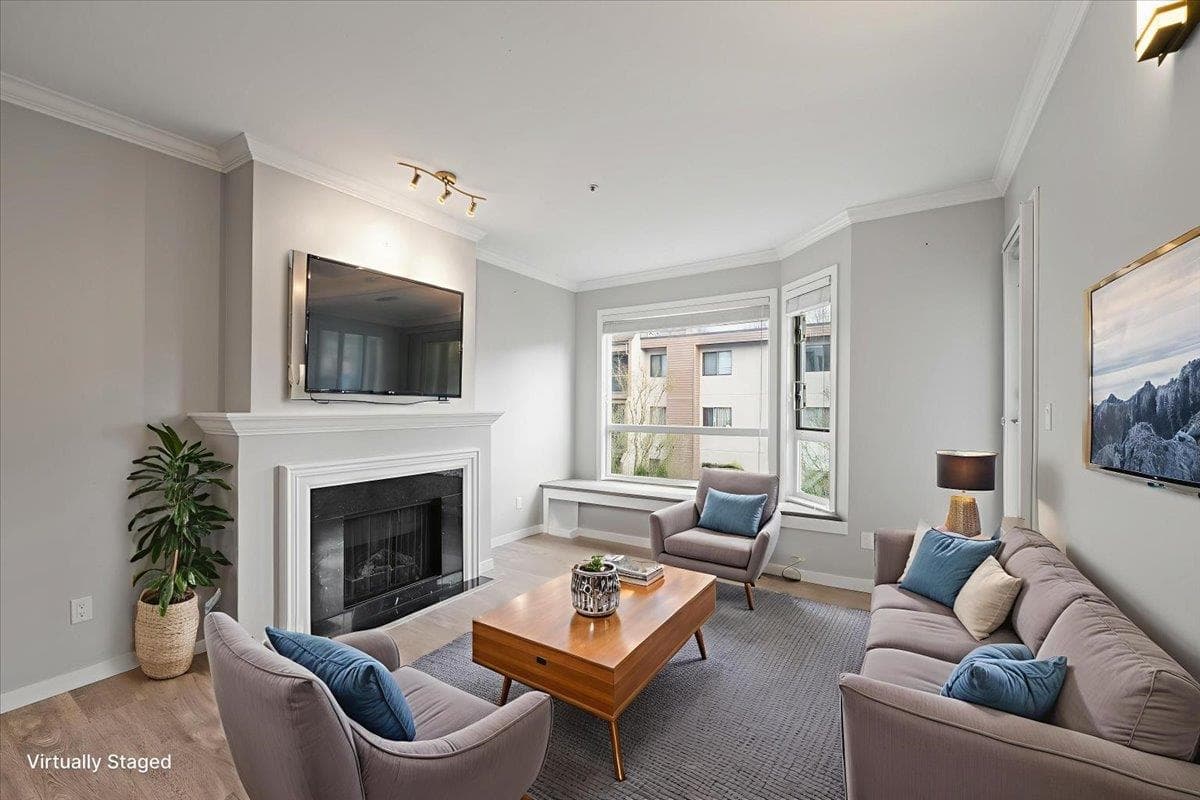 204 - 8680 Lansdowne Road, Richmond