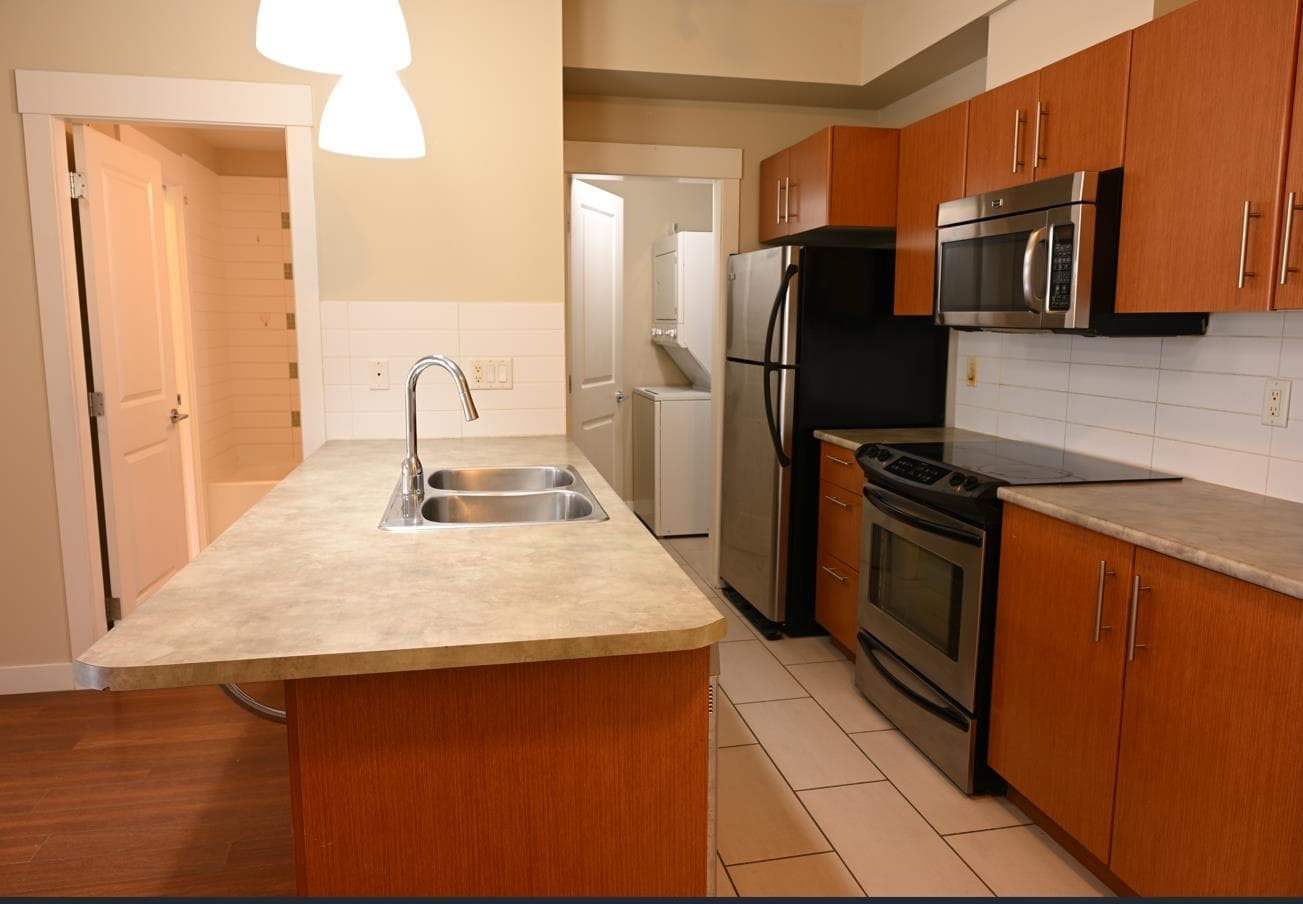 202 - 33545 Rainbow Avenue, Abbotsford, V2S 0B9 — photo 2