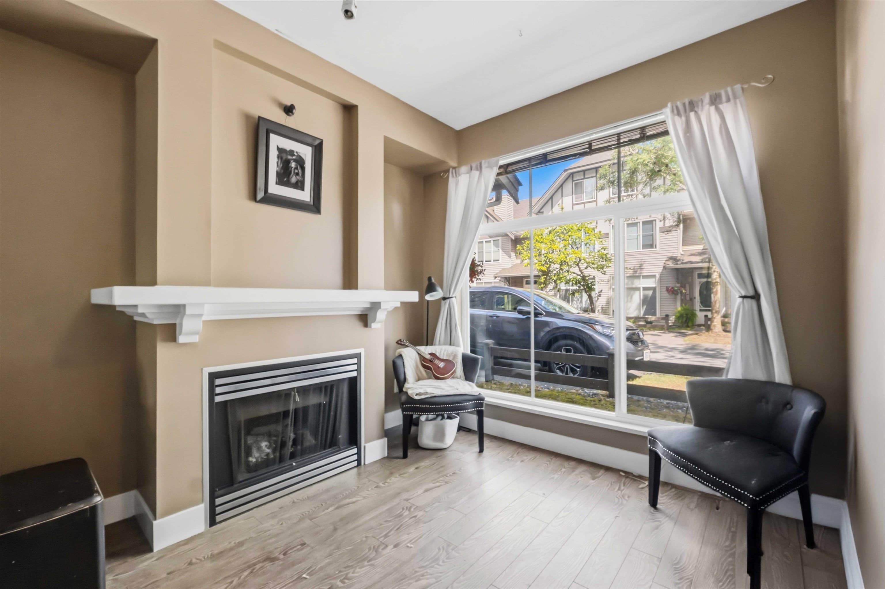 52 - 6465 184a Street, Surrey, V3S 8X9 — photo 2