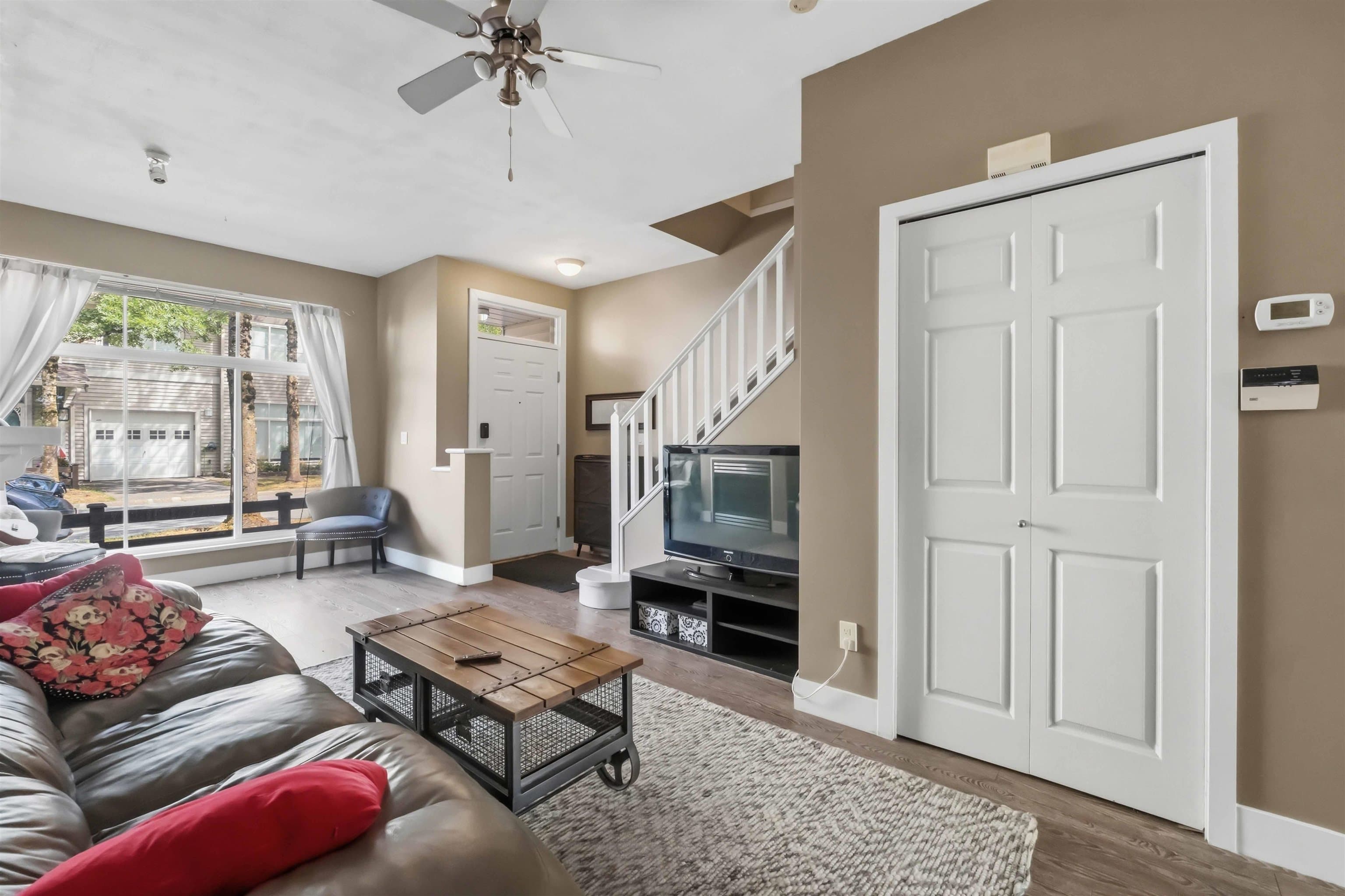 52 - 6465 184a Street, Surrey, V3S 8X9 — photo 3