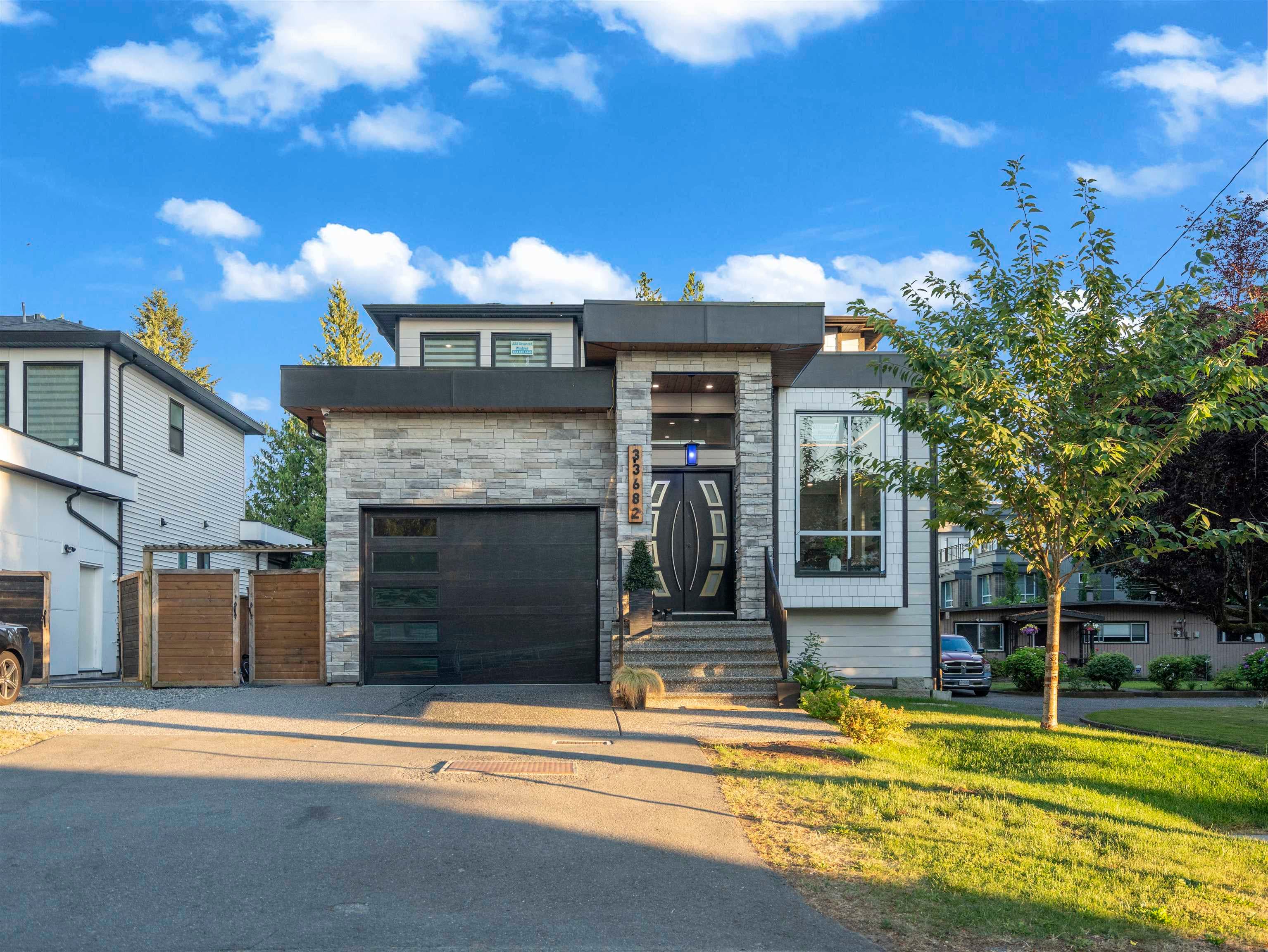 33682 Busby Road, Abbotsford, V2S 1V2 — photo 1