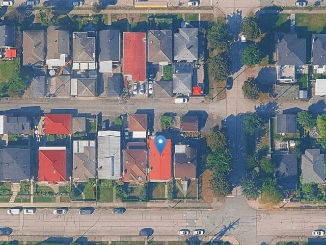 2935 Adanac Street, Vancouver