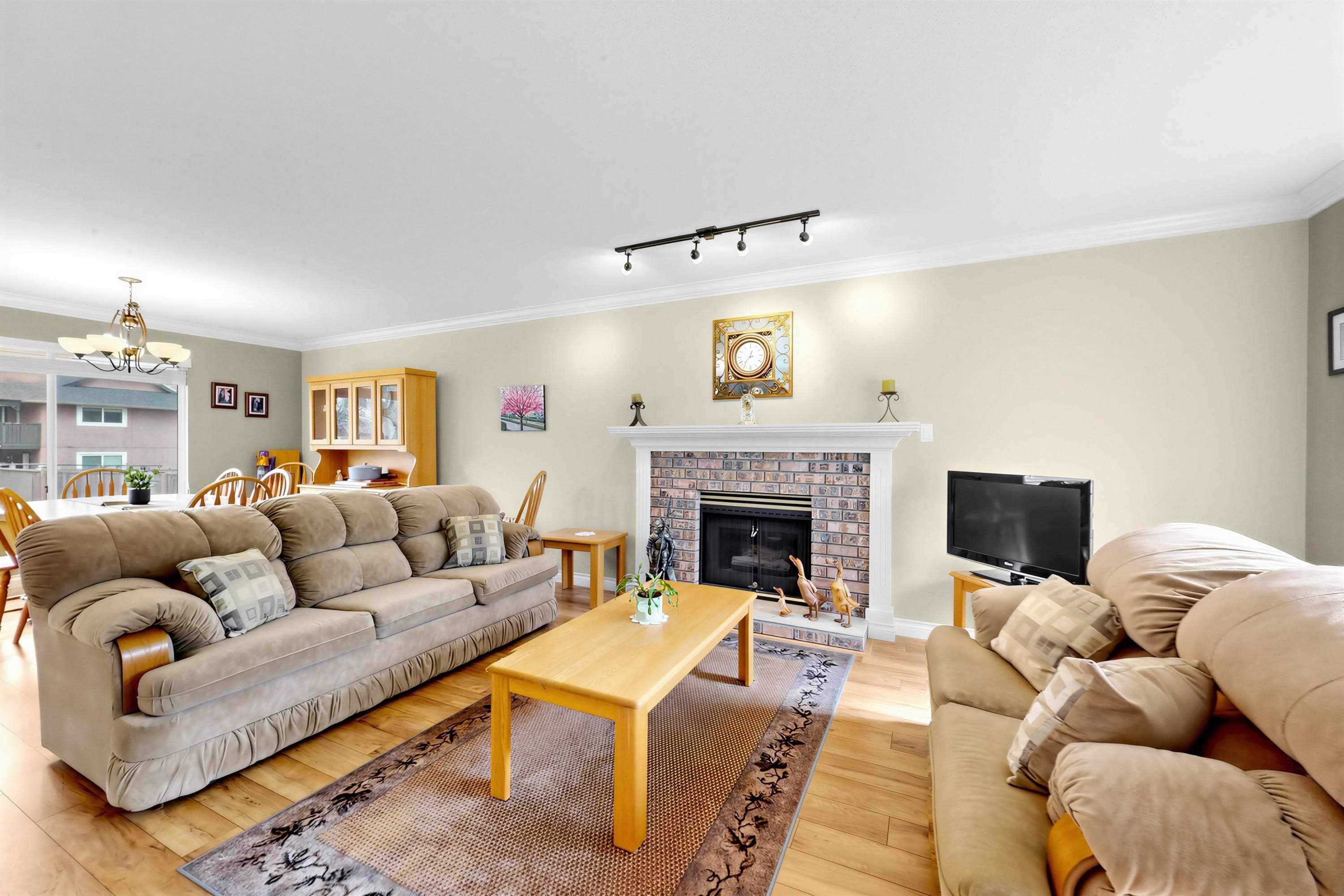 15929 88a Avenue, Surrey, V4N 2X9 — photo 2