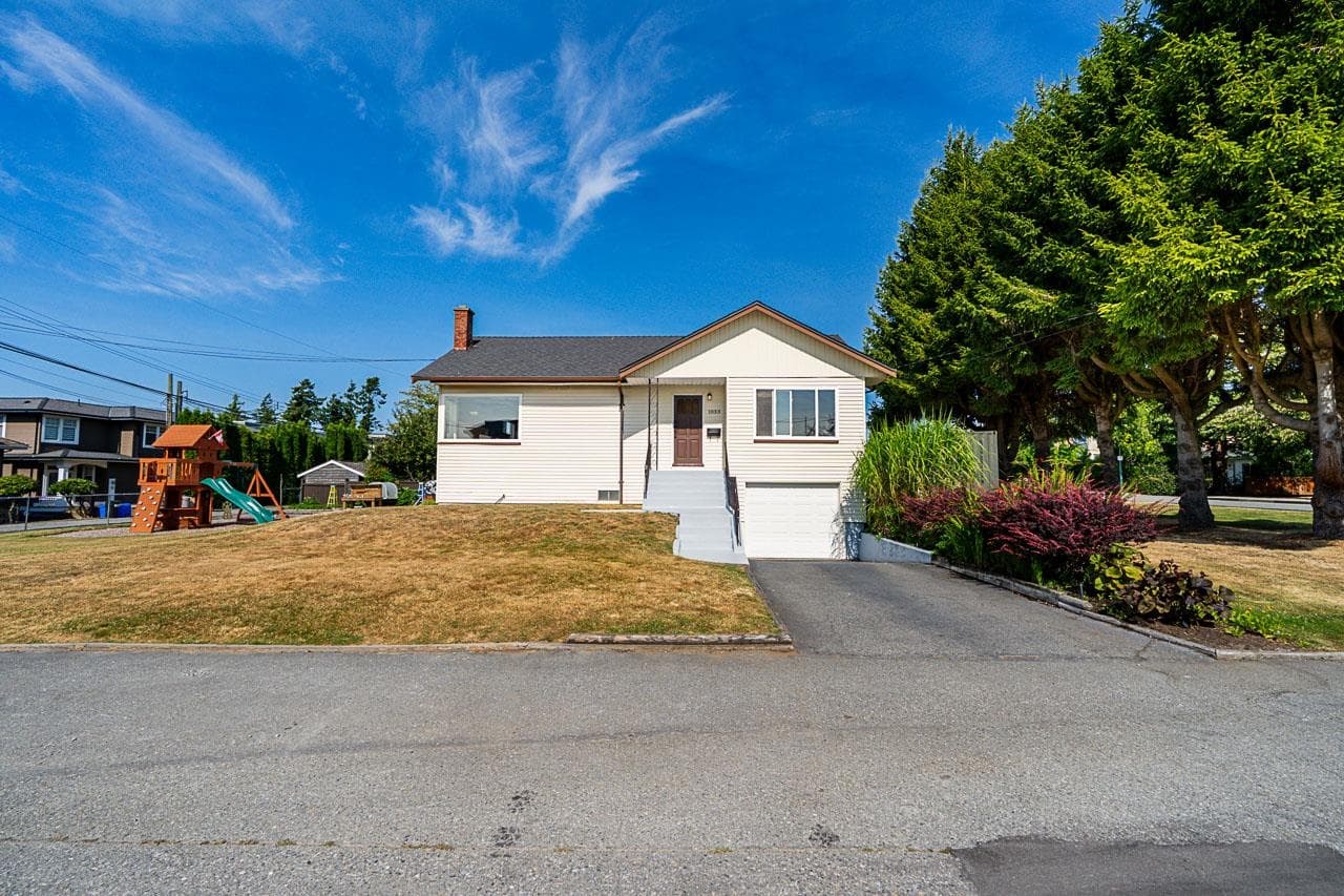 1033 Cypress Street, White Rock, V4B 4H1 — photo 3