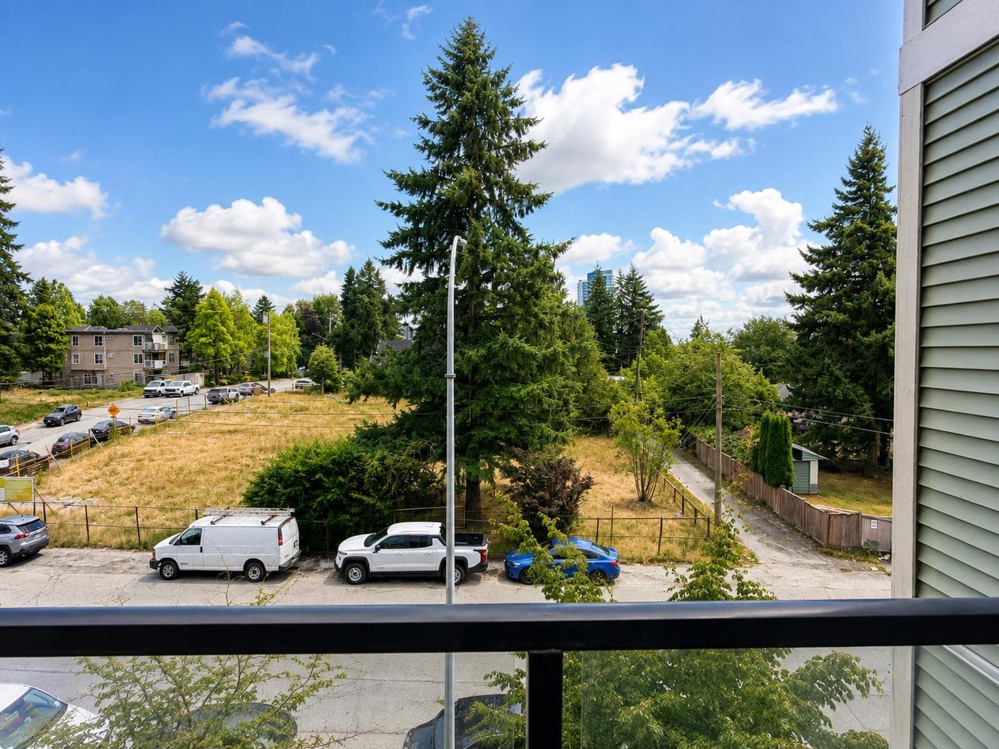 425 - 13789 107a Avenue, Surrey, V3T 0B8 — photo 5