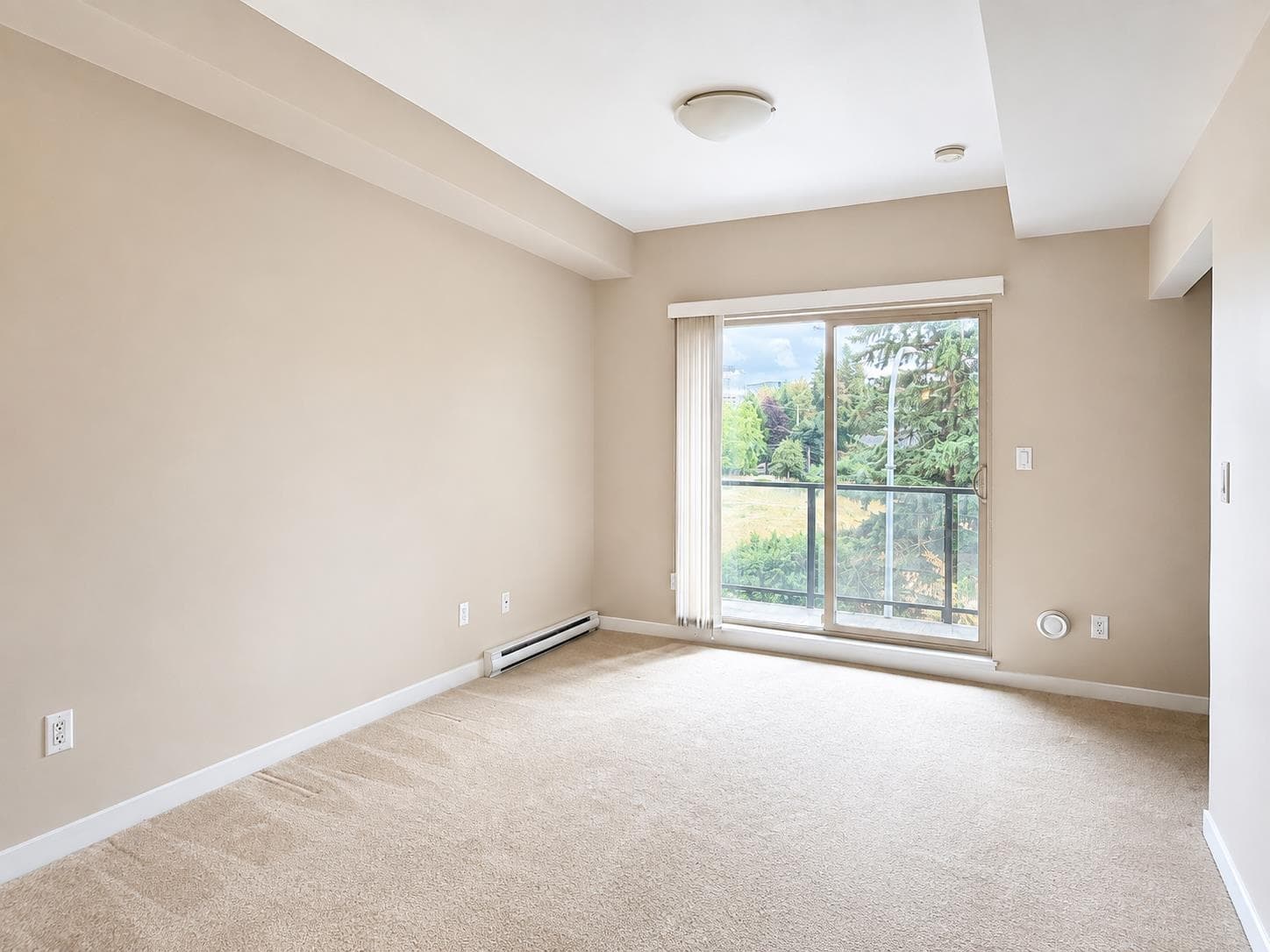 425 - 13789 107a Avenue, Surrey, V3T 0B8 — photo 4