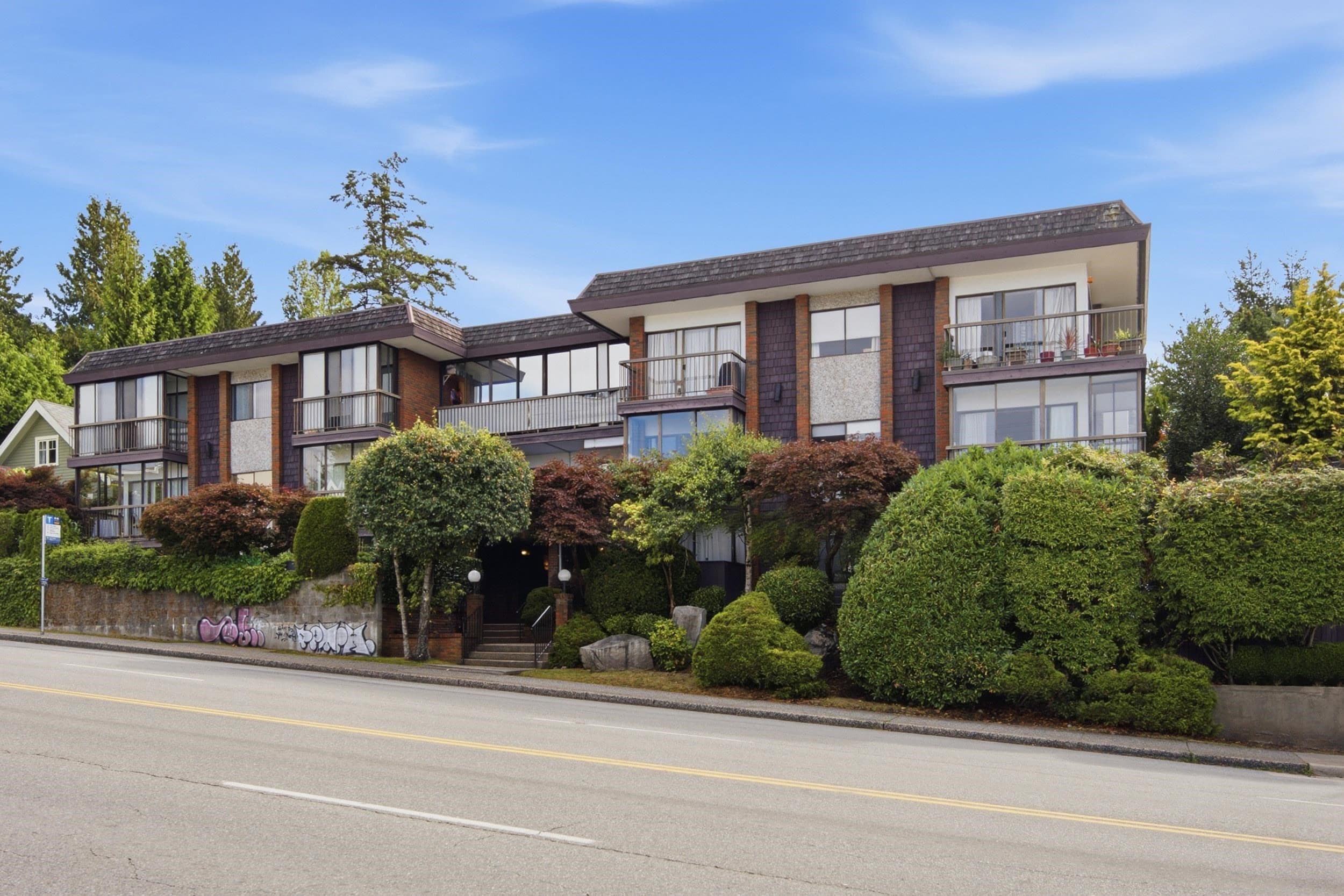 307 - 2710 Lonsdale Avenue, North Vancouver