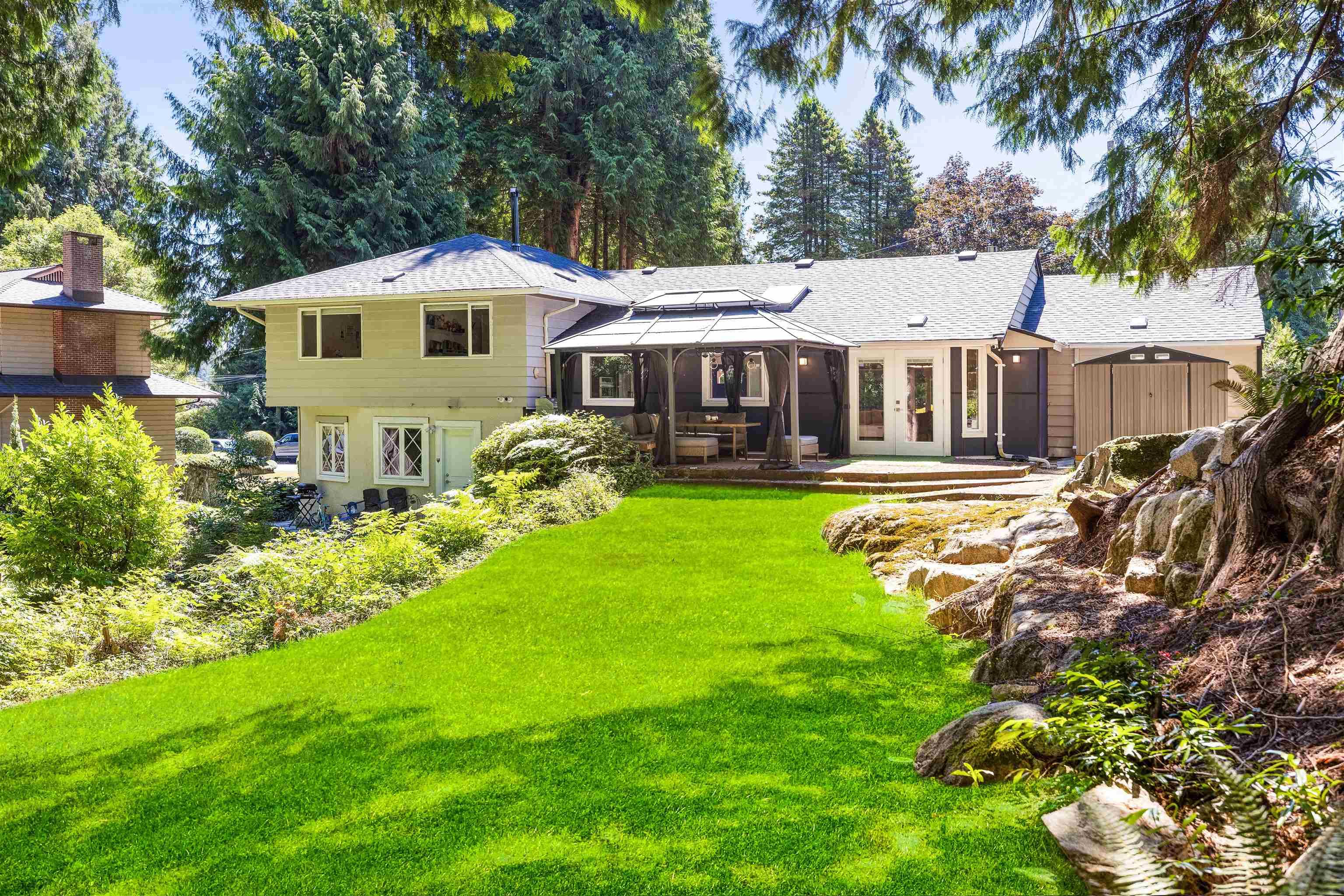3965 Viewridge Place, West Vancouver, V7V 3K7 — photo 3