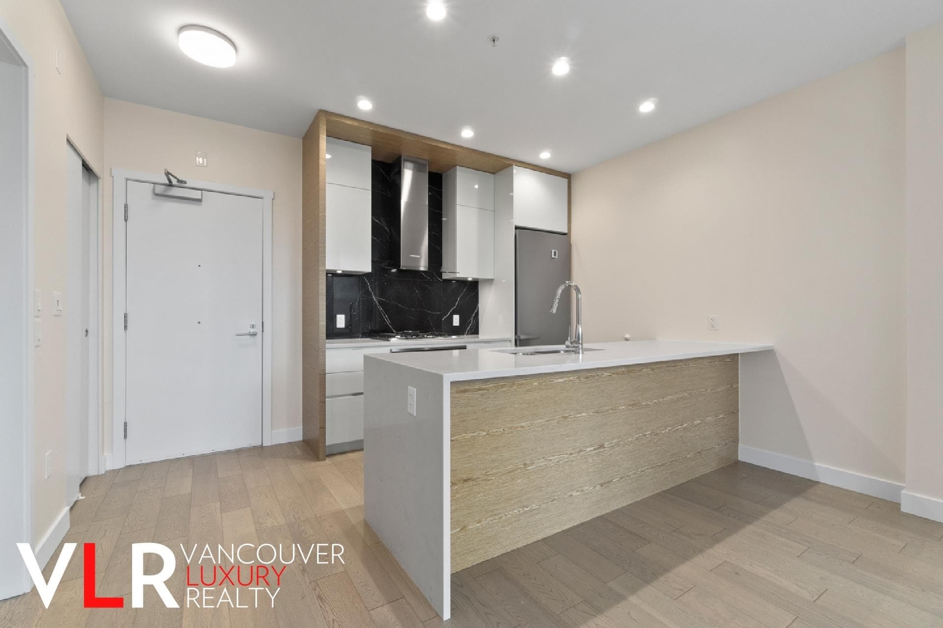 303 - 6733 Cambie Street, Vancouver, V6P 3H1 — photo 2