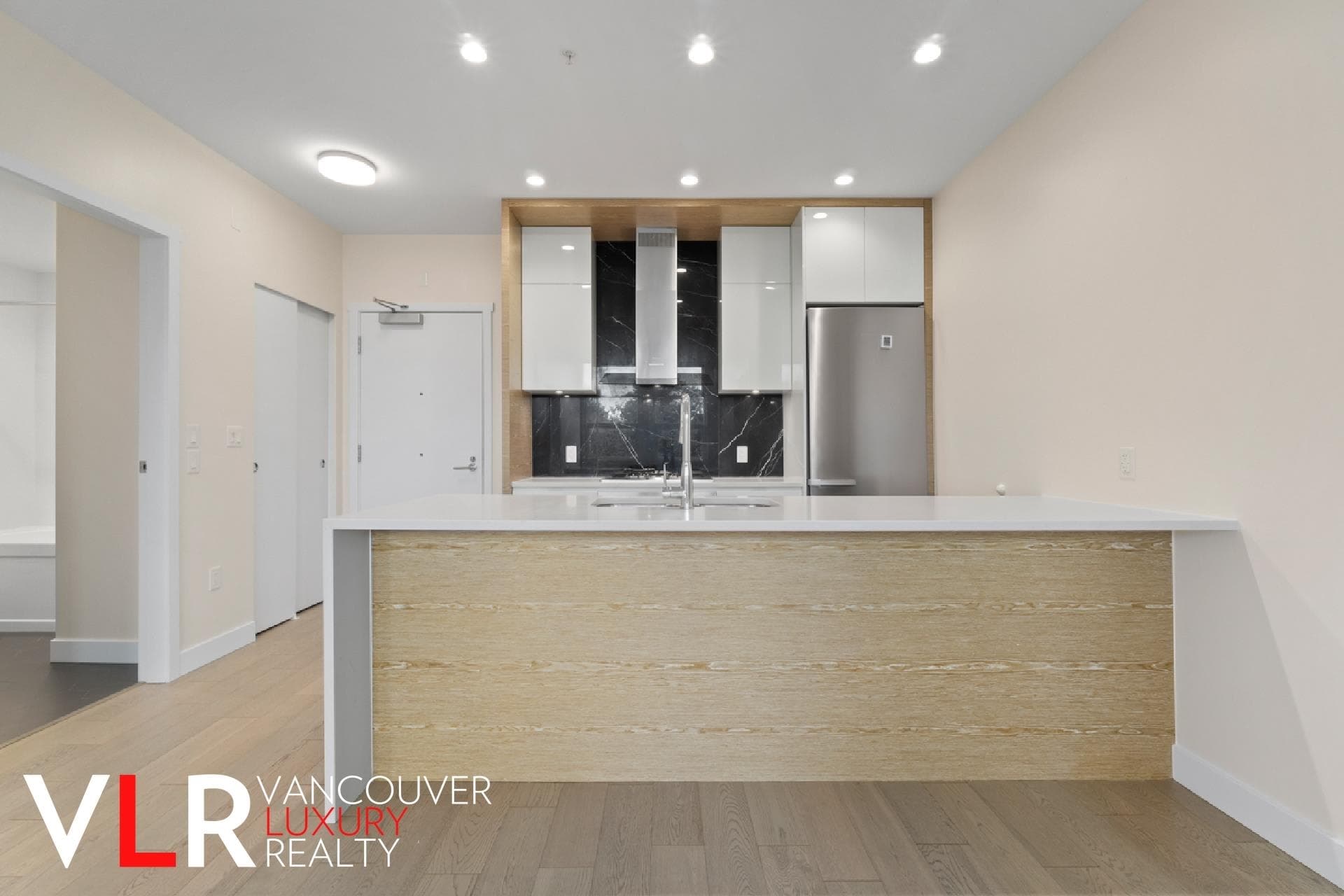 303 - 6733 Cambie Street, Vancouver
