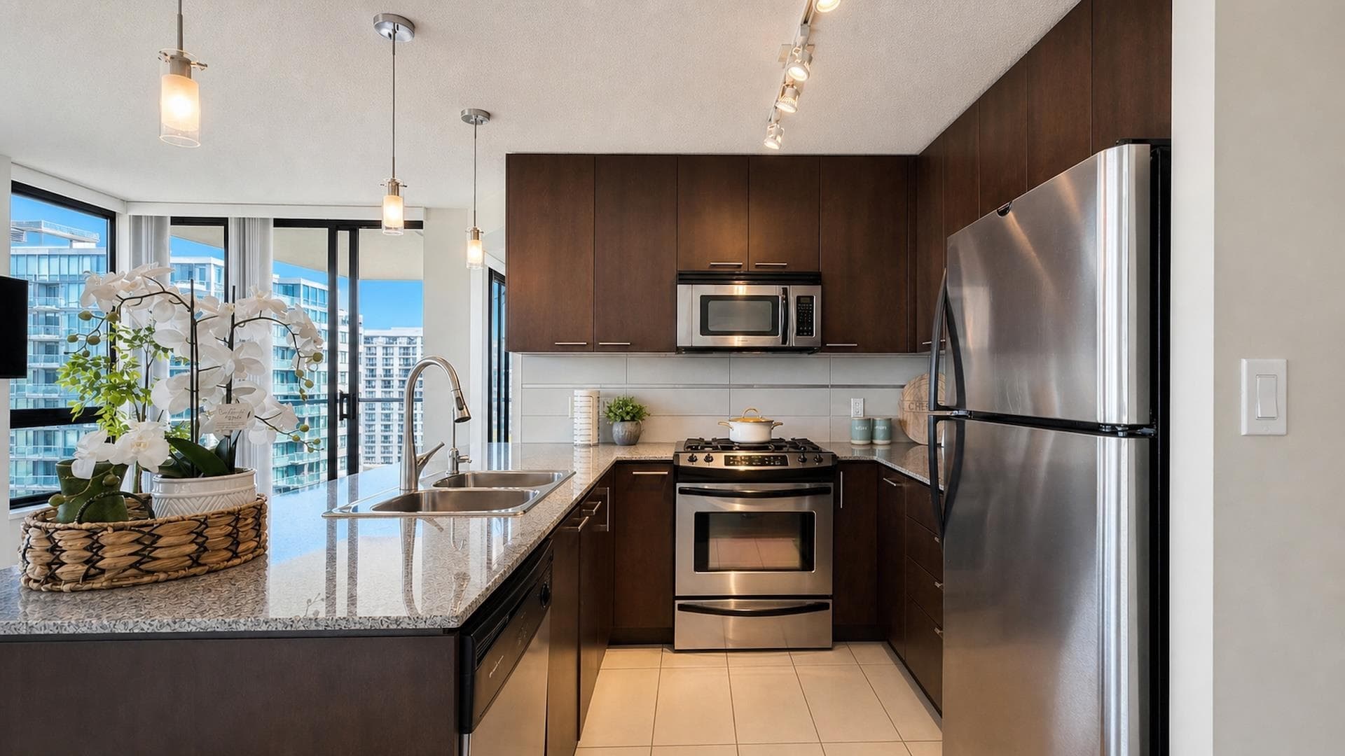 1505 - 5811 No. 3 Road, Richmond, V6X 4L7 — photo 4