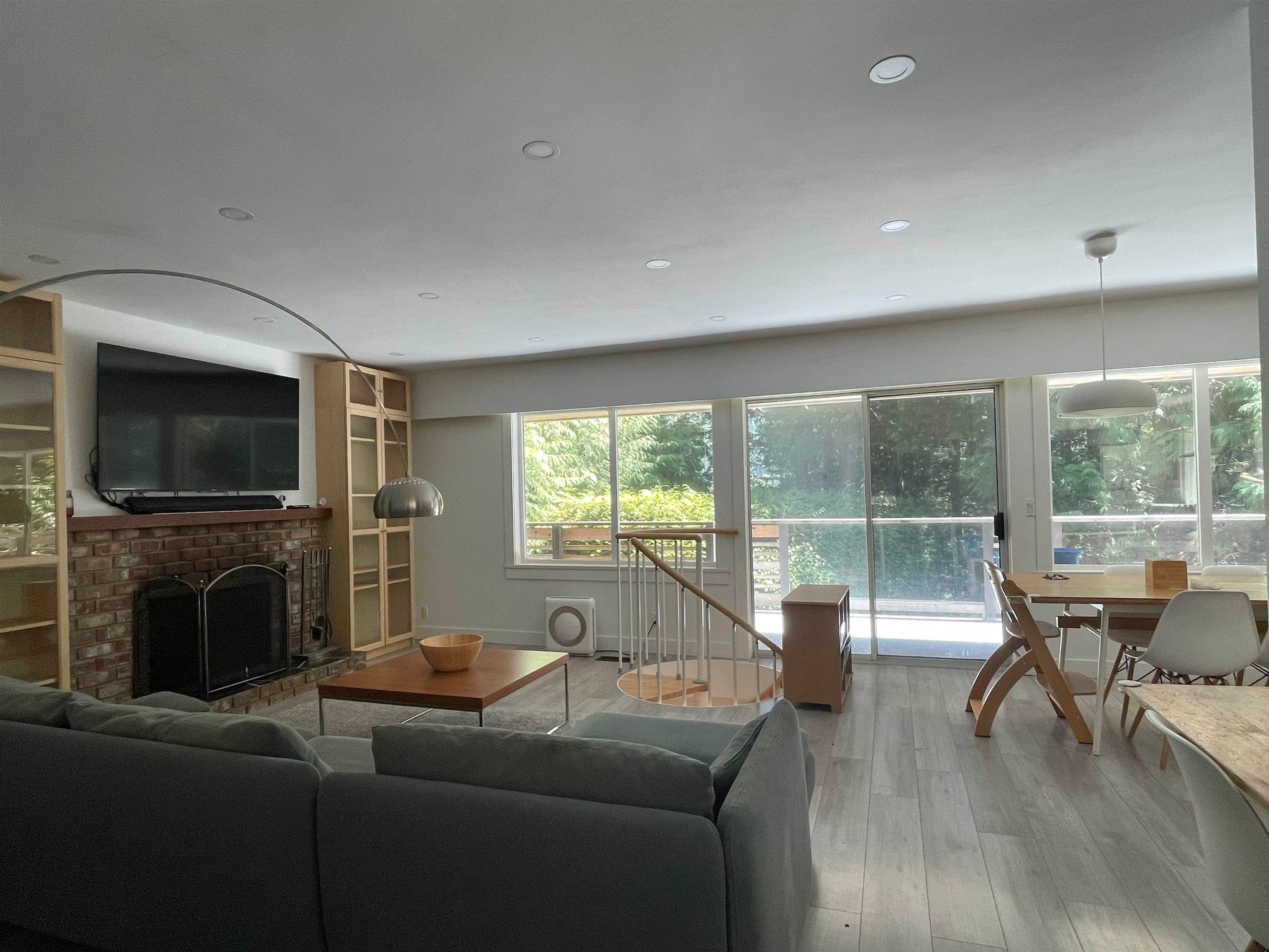 6570 Madrona Crescent, West Vancouver, V7W 2J8 — photo 5