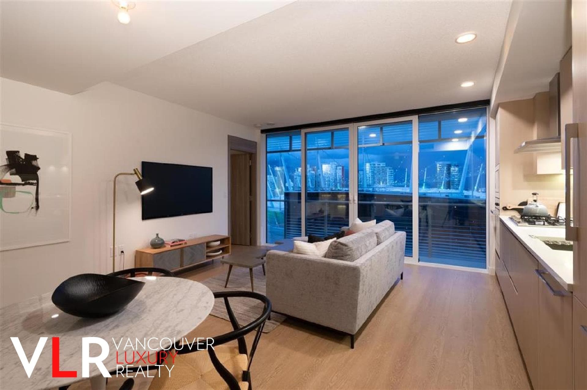 2106 - 89 Nelson Street, Vancouver, V6Z 0E7 — photo 2