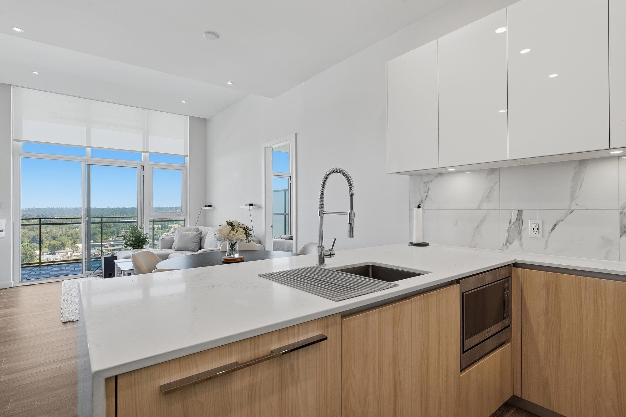 2503 - 5311 Goring Street, Burnaby, V5B 0B5 — photo 1