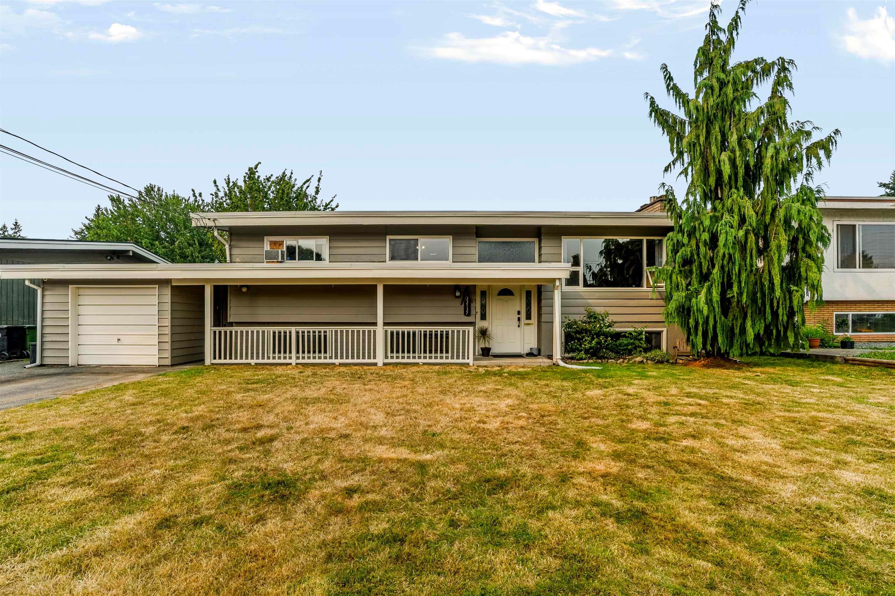 32137 Debreen Crescent, Abbotsford, V2T 1H1 — photo 1