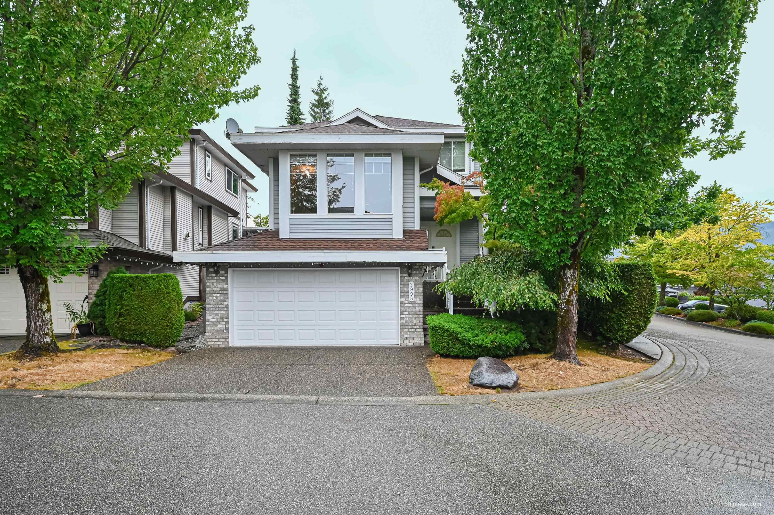2995 Pinetree Close, Coquitlam, V3E 2Z5 — photo 2