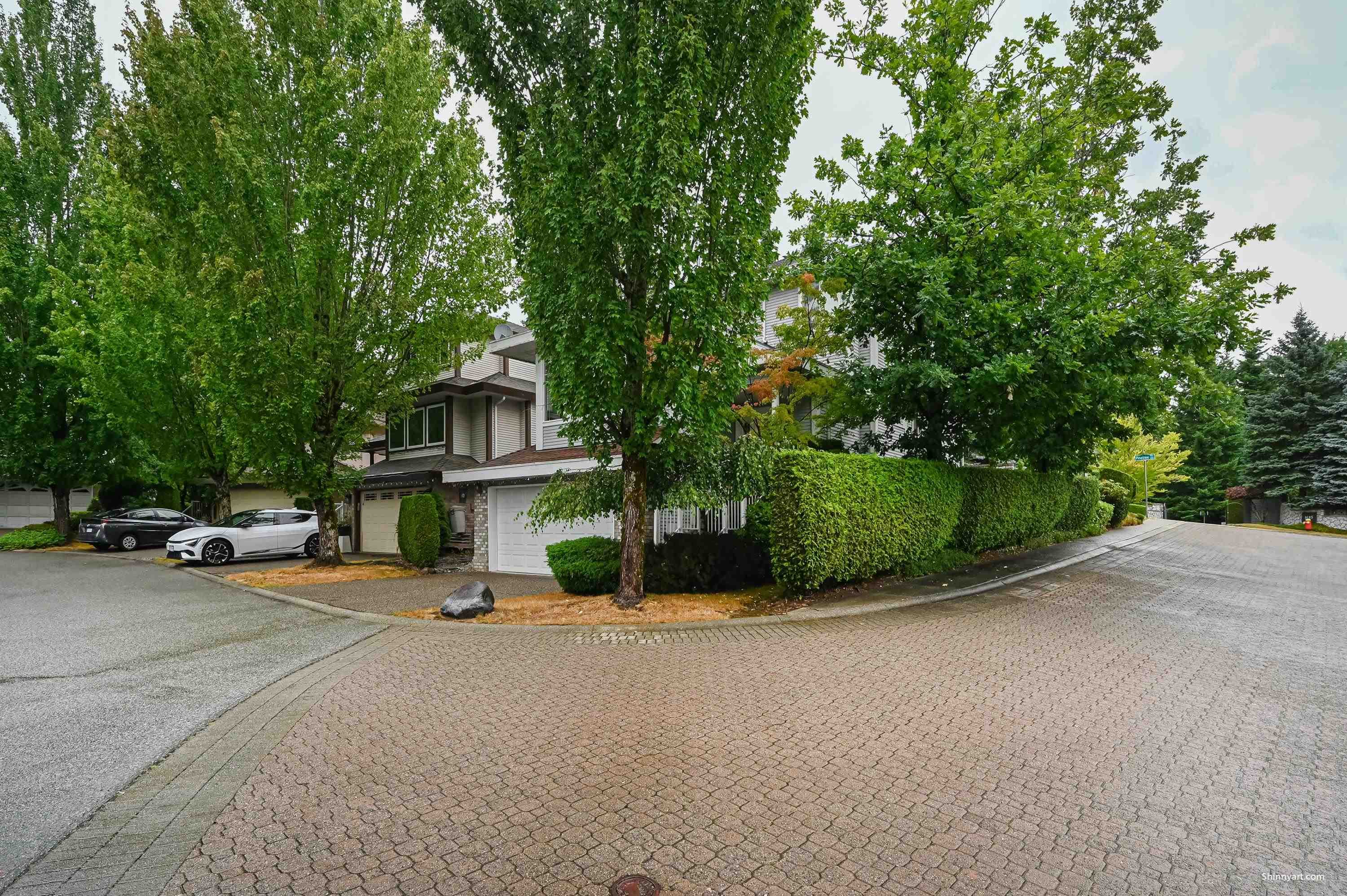 2995 Pinetree Close, Coquitlam
