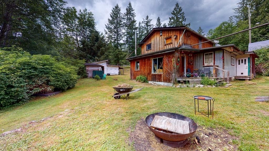 13611 Barabash Road, Pender Harbour, V0N 1S1 — photo 4