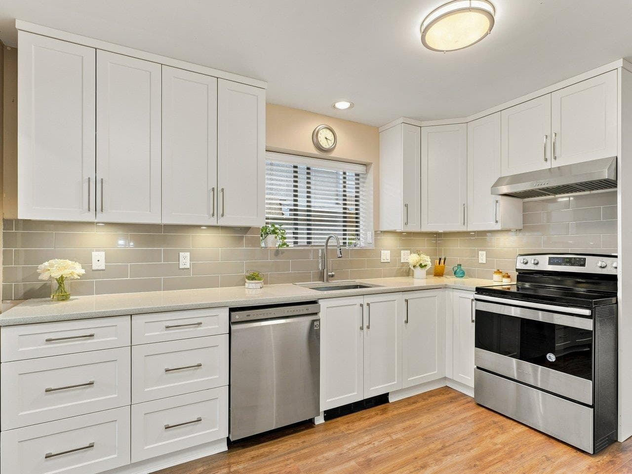 22 - 2133 St. Georges Avenue, North Vancouver, V7L 3K5 — photo 5